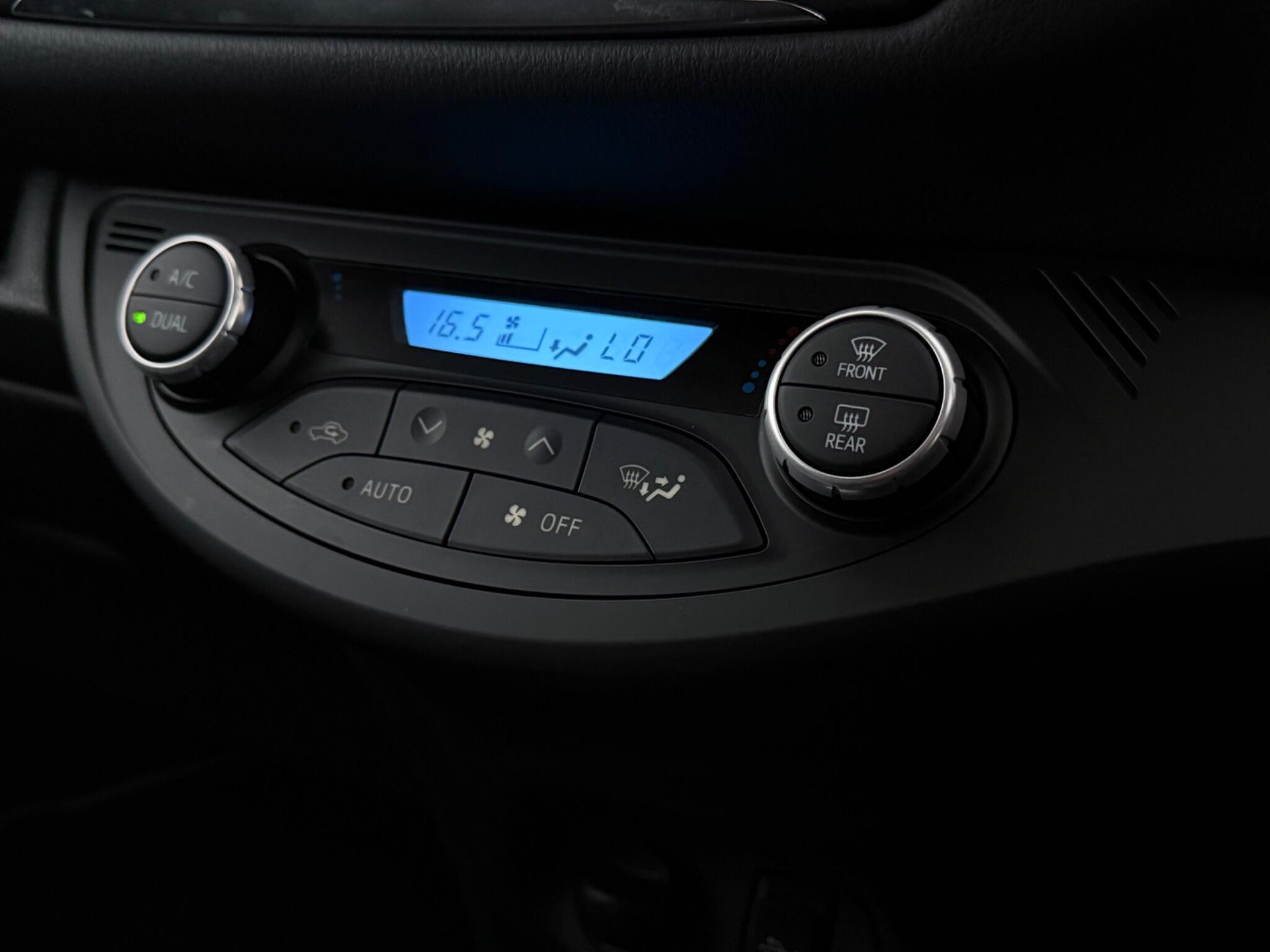 Toyota Yaris view 21
