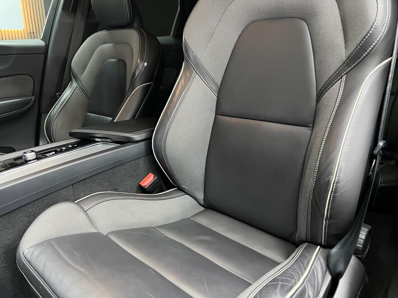 Volvo XC60 view 37