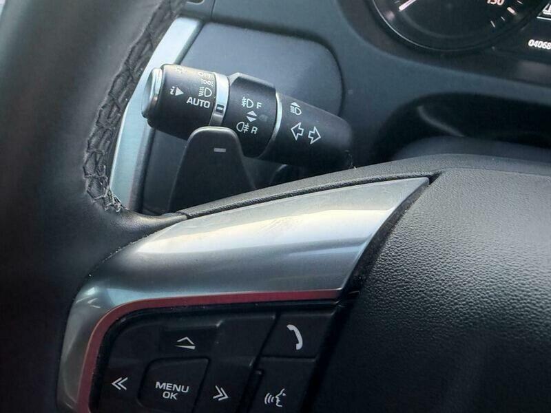 Land Rover Discovery Sport view 47