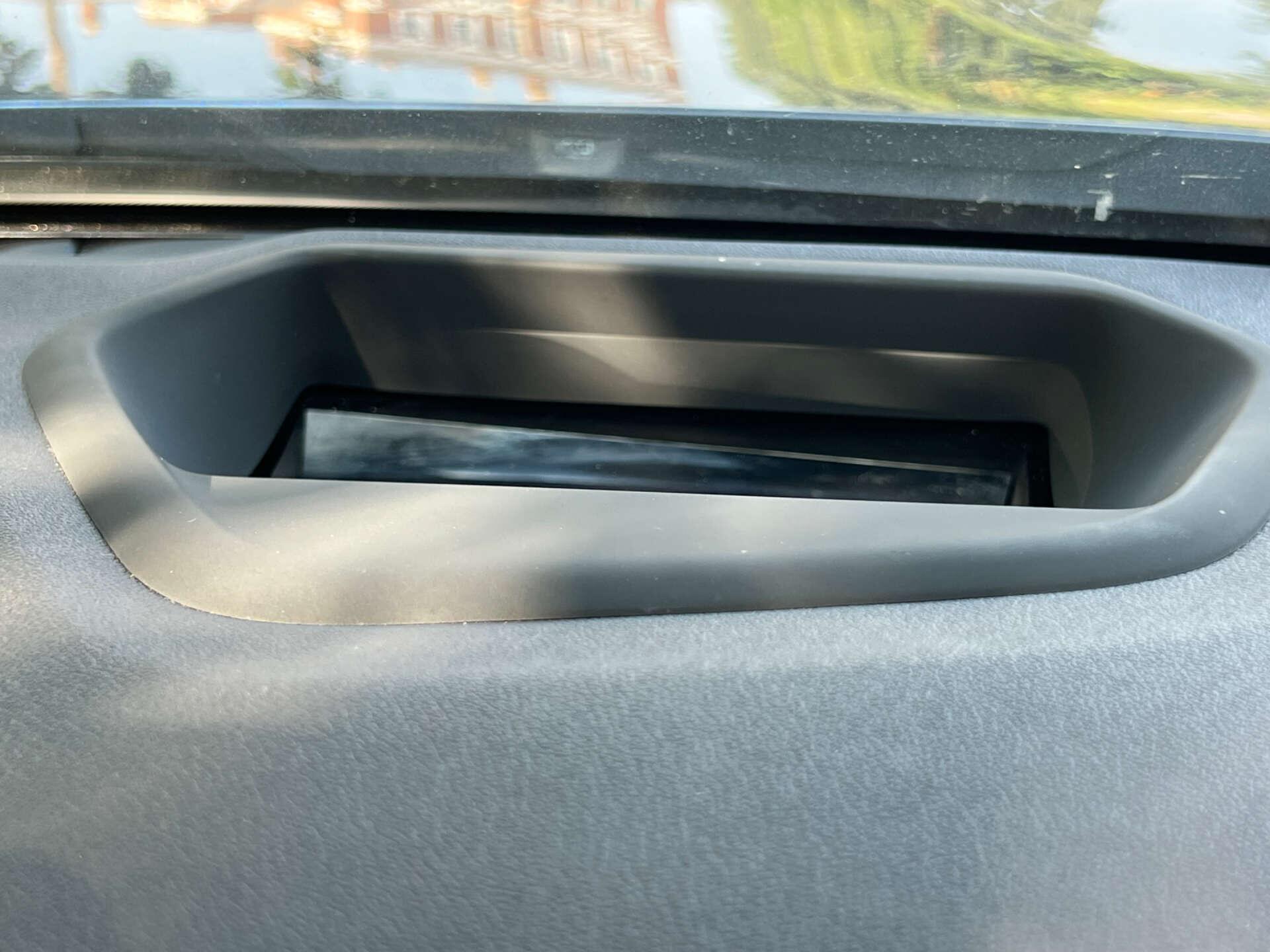 BMW 5 Series view 46