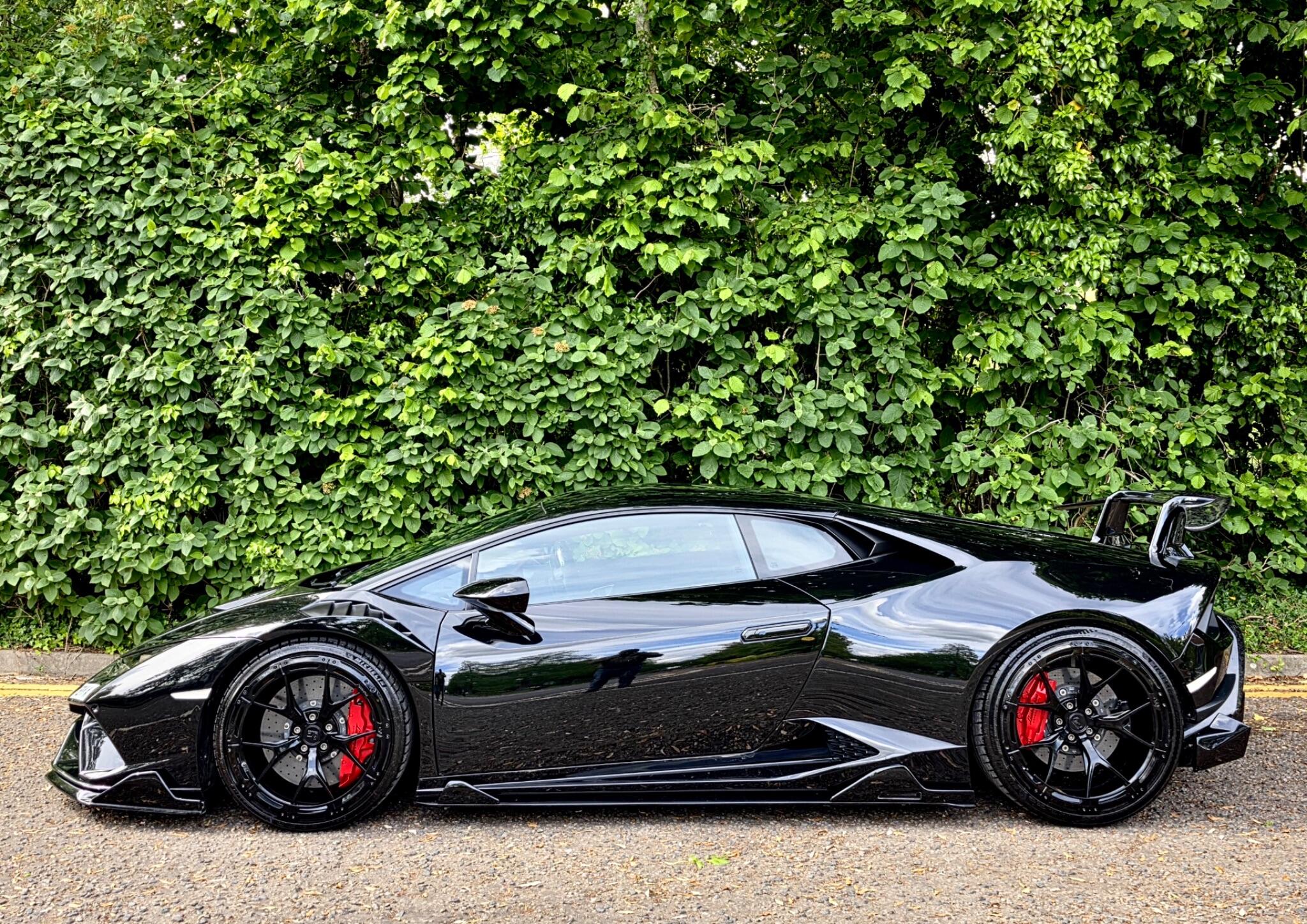 Lamborghini Huracan view 21
