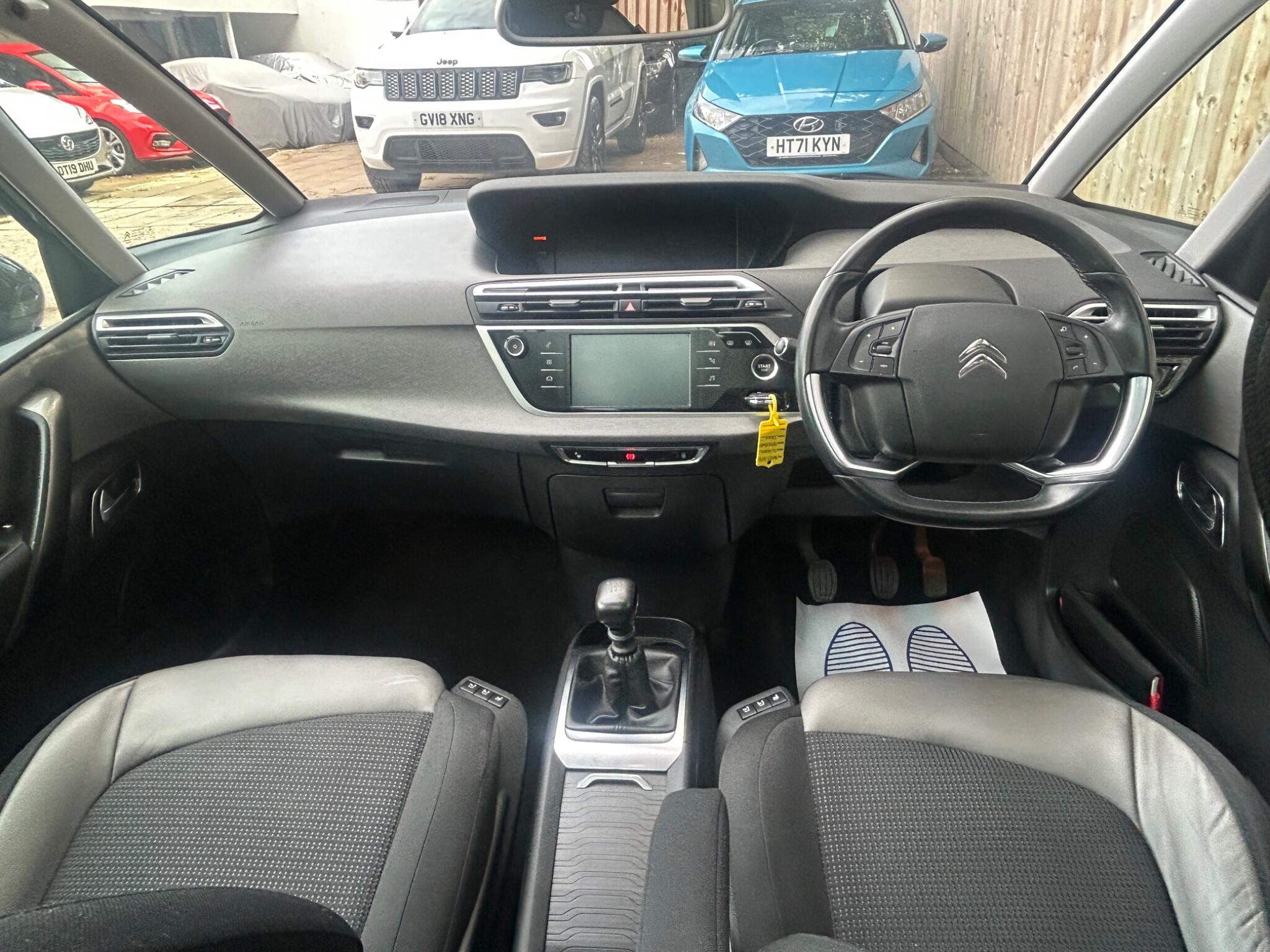 Citroen C4 Spacetourer view 25