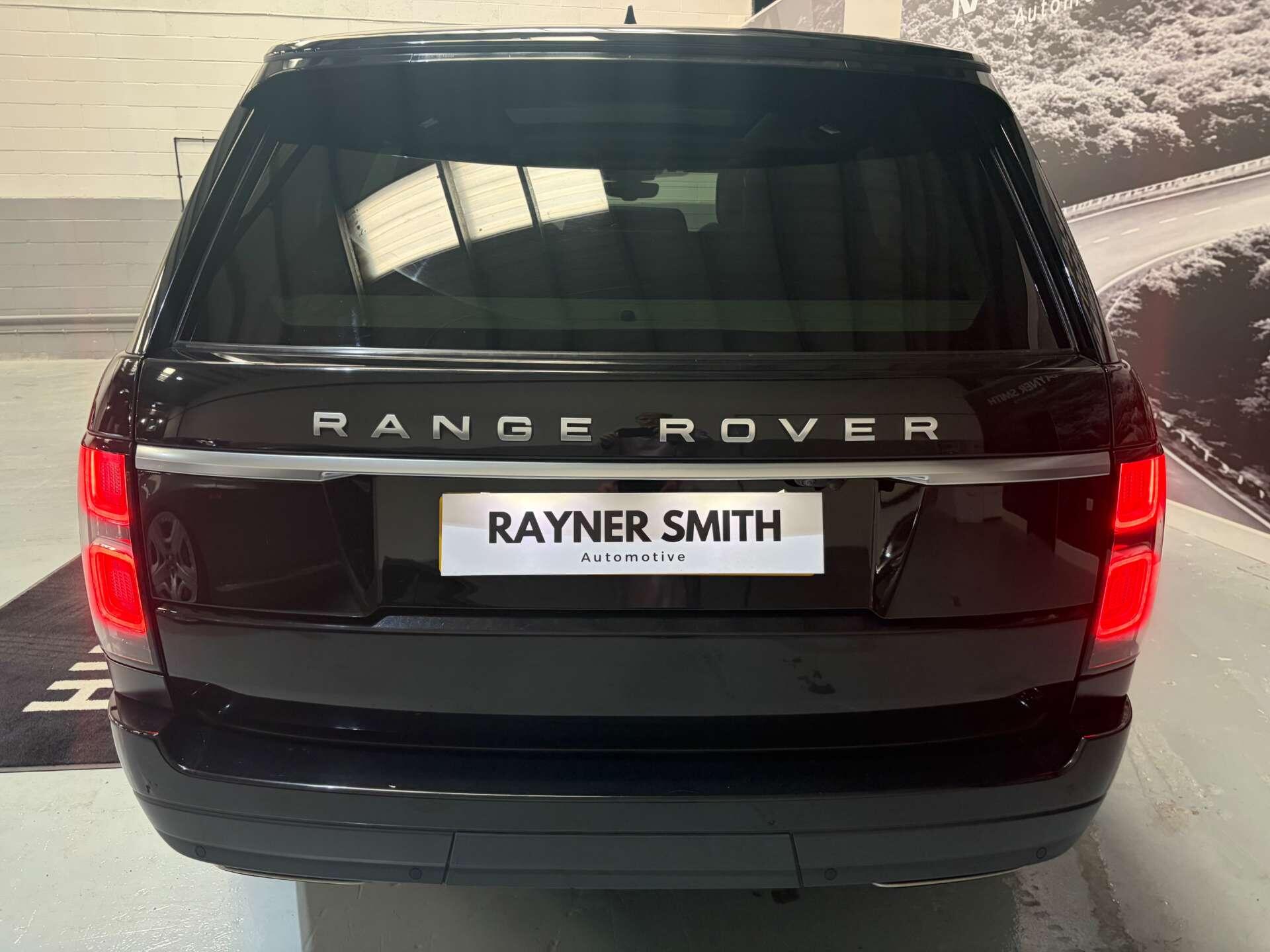 Land Rover Range Rover view 7