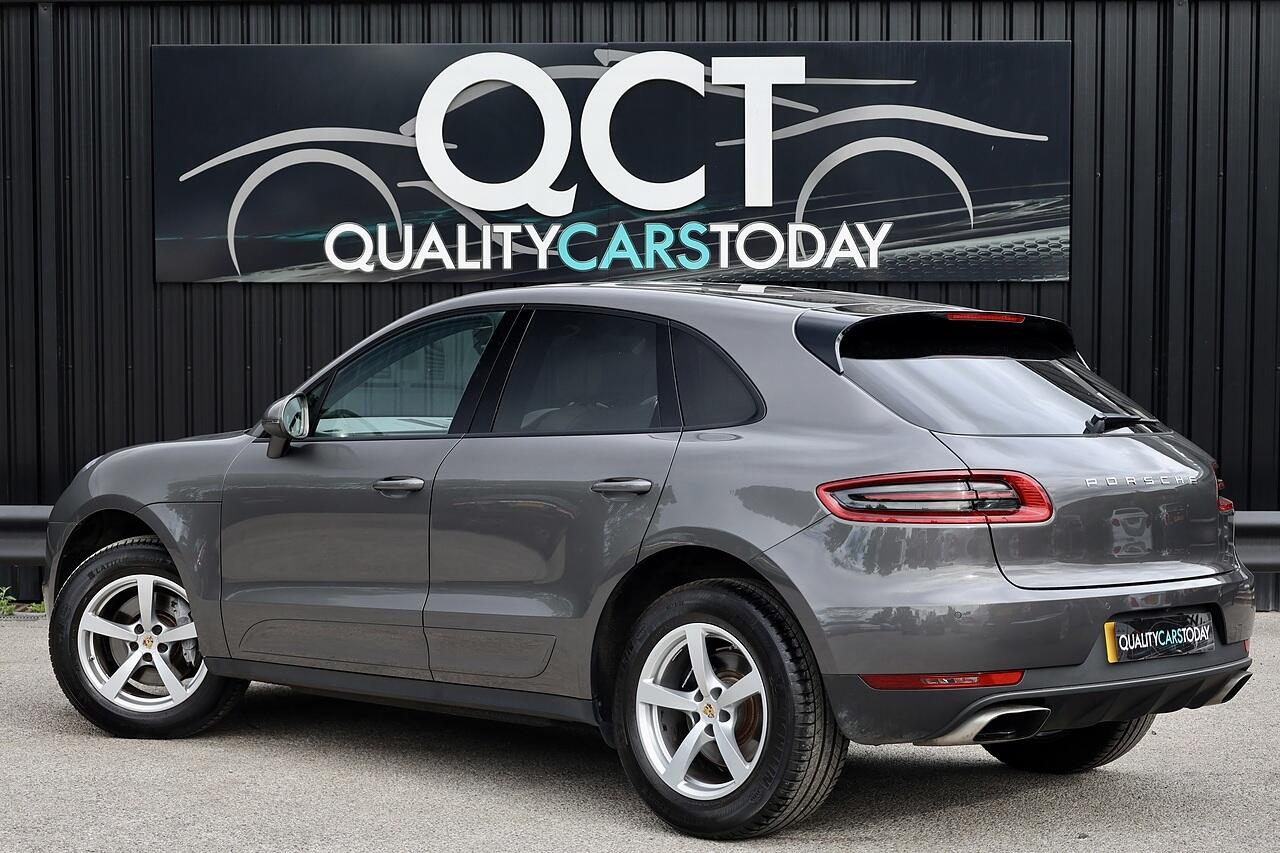 Porsche Macan view 2