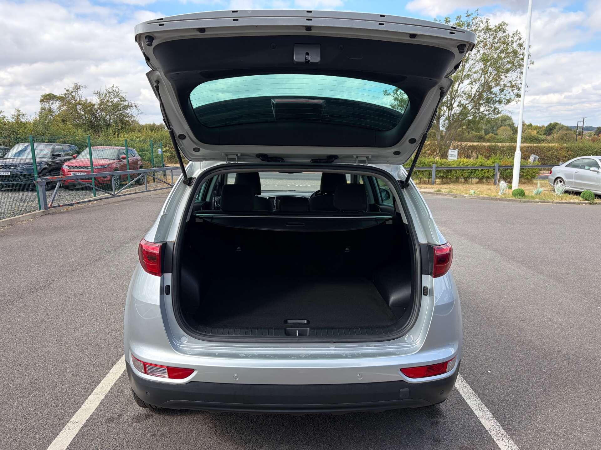 Kia Sportage view 24