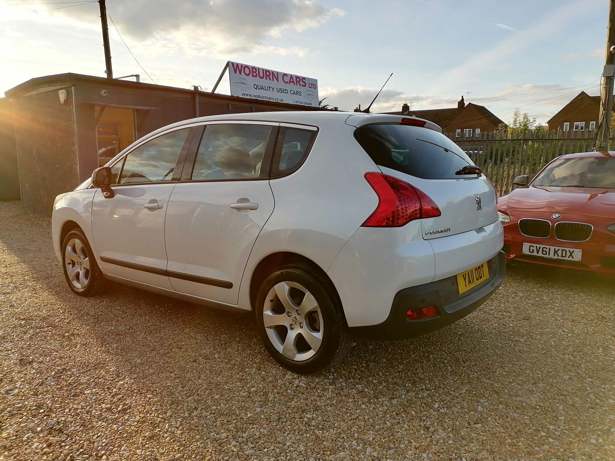 Peugeot 3008 view 12