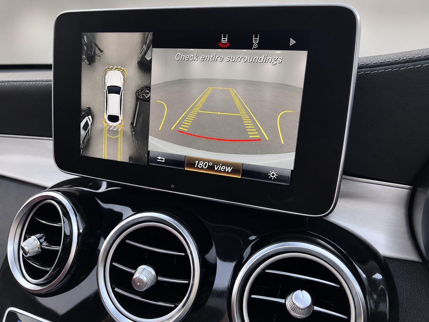 Mercedes-Benz GLC view 28