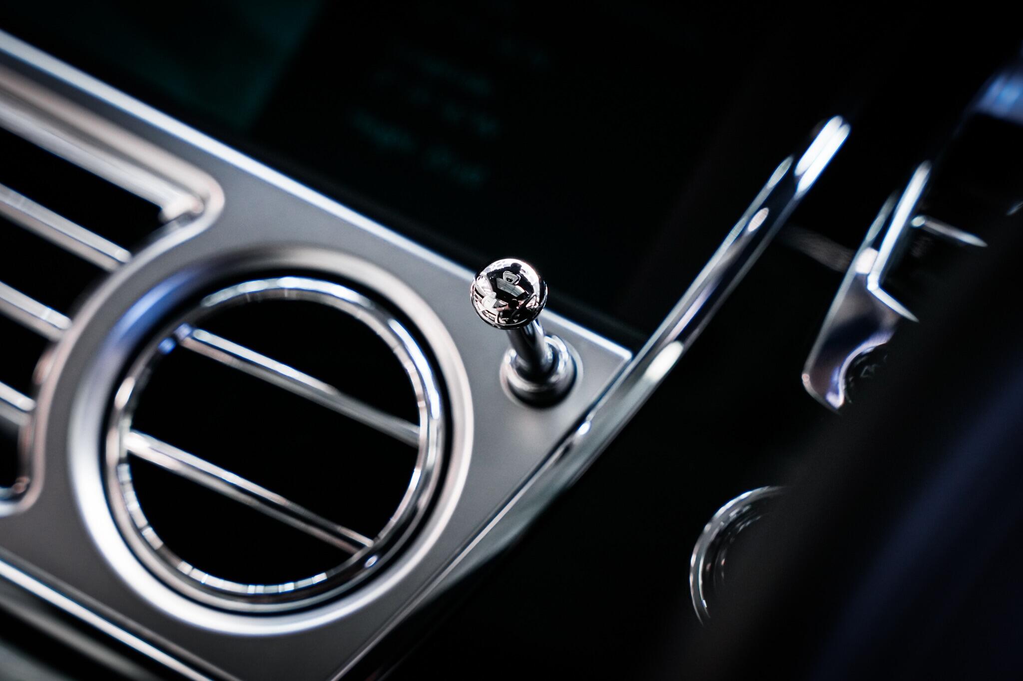 Rolls-Royce Wraith view 50