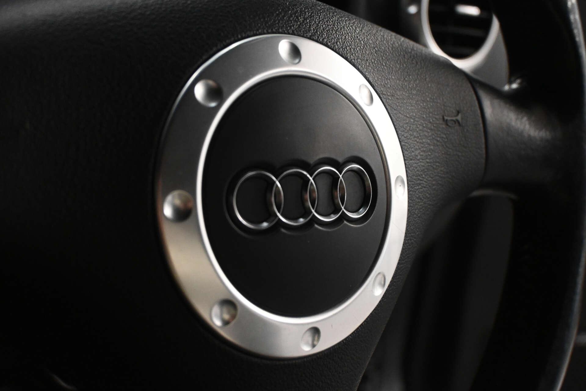 Audi TT view 72