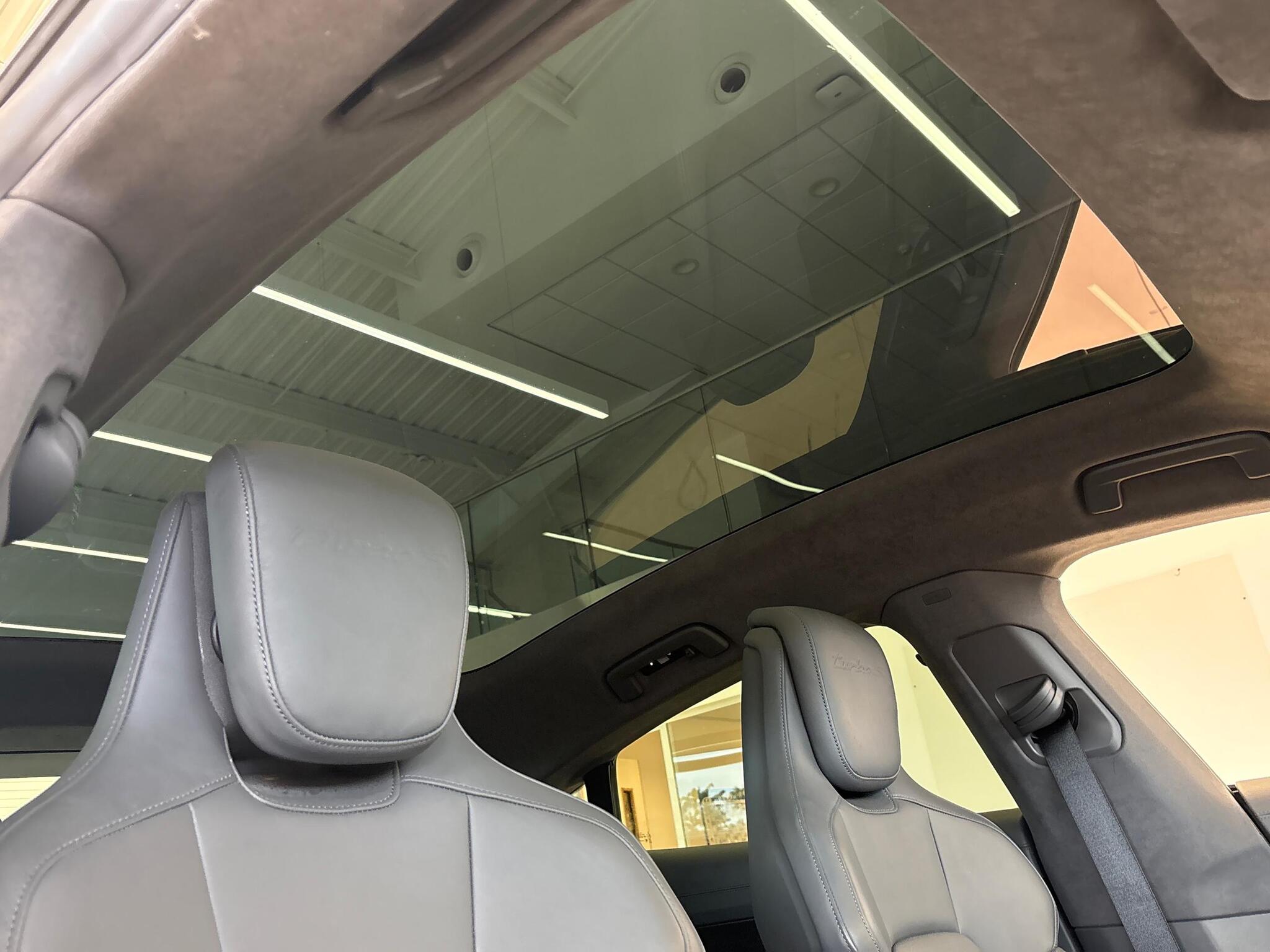 Porsche Taycan view 28
