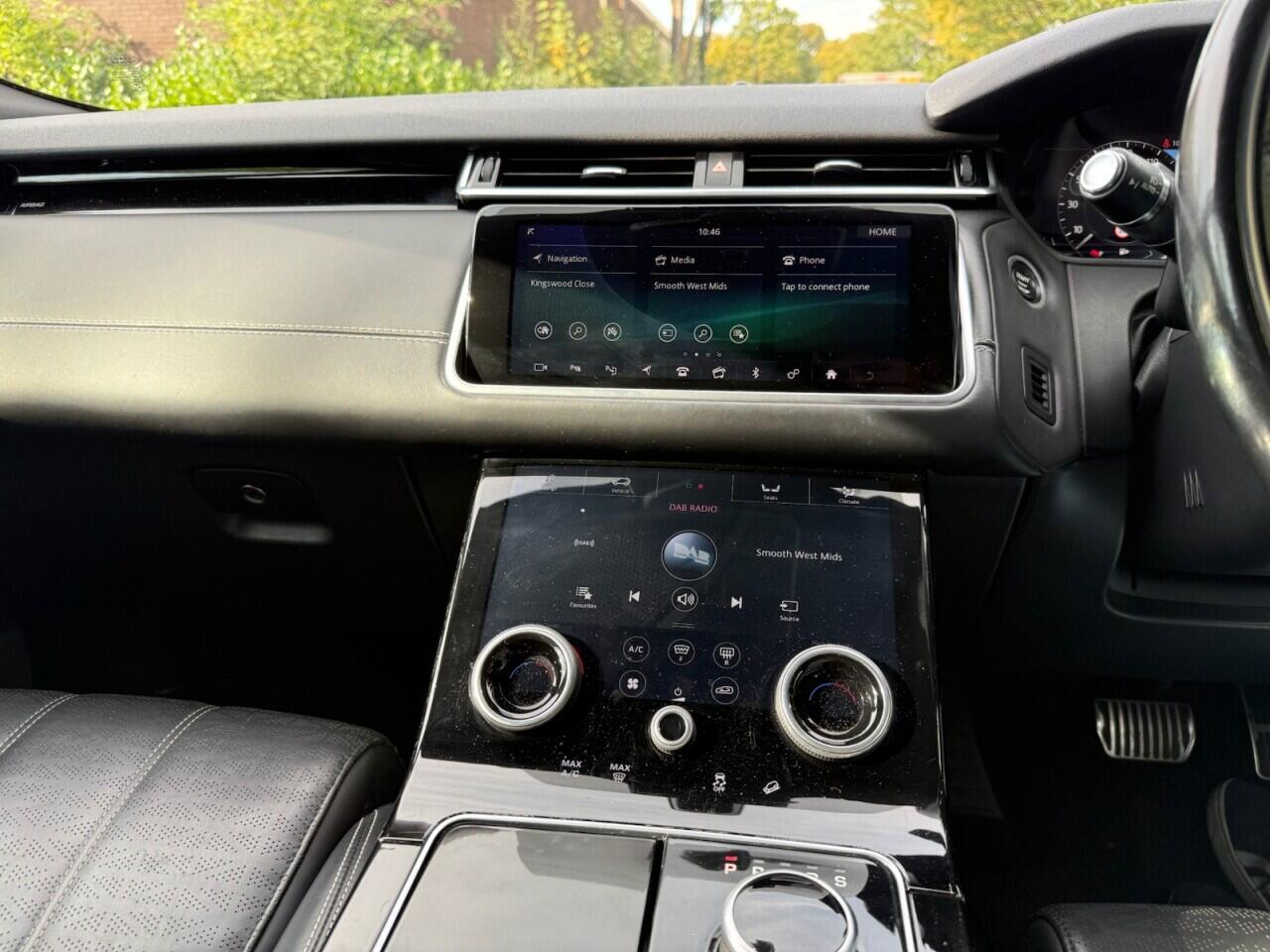 Land Rover Range Rover Velar view 27