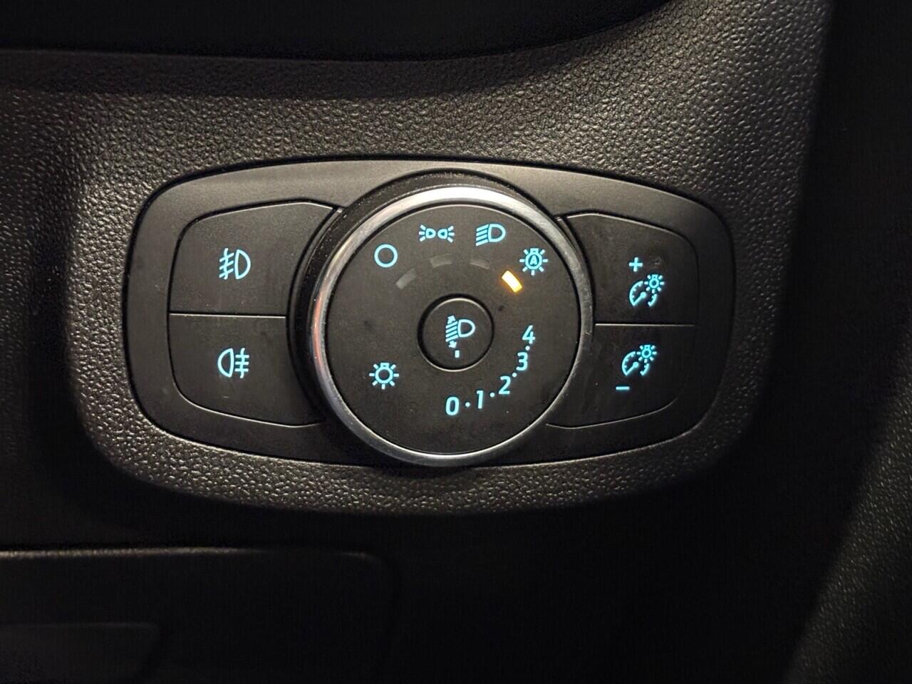 Ford Fiesta view 44