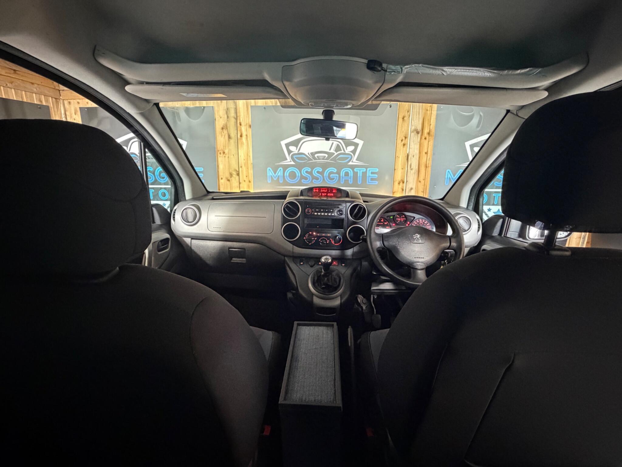 Peugeot Partner Tepee view 12