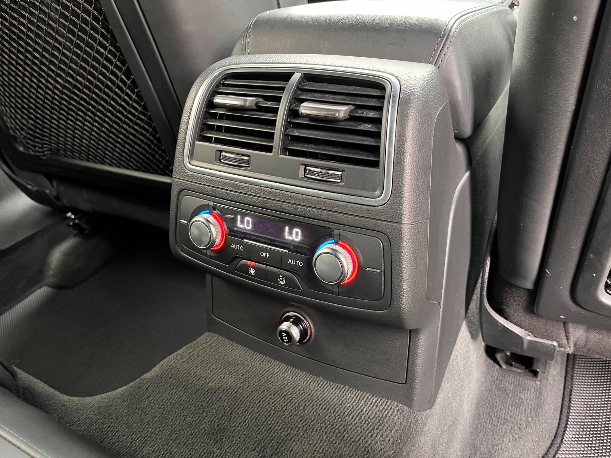 Audi A6 view 37