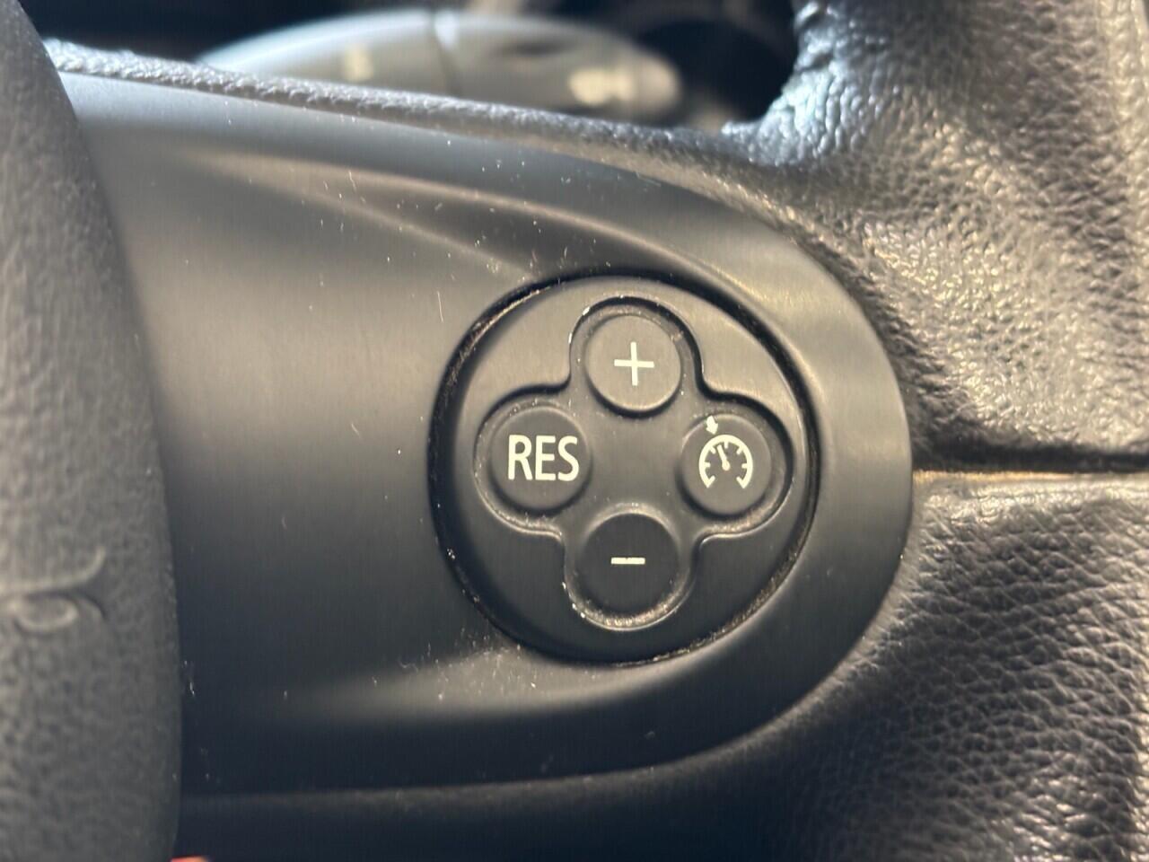 Mini Roadster view 33