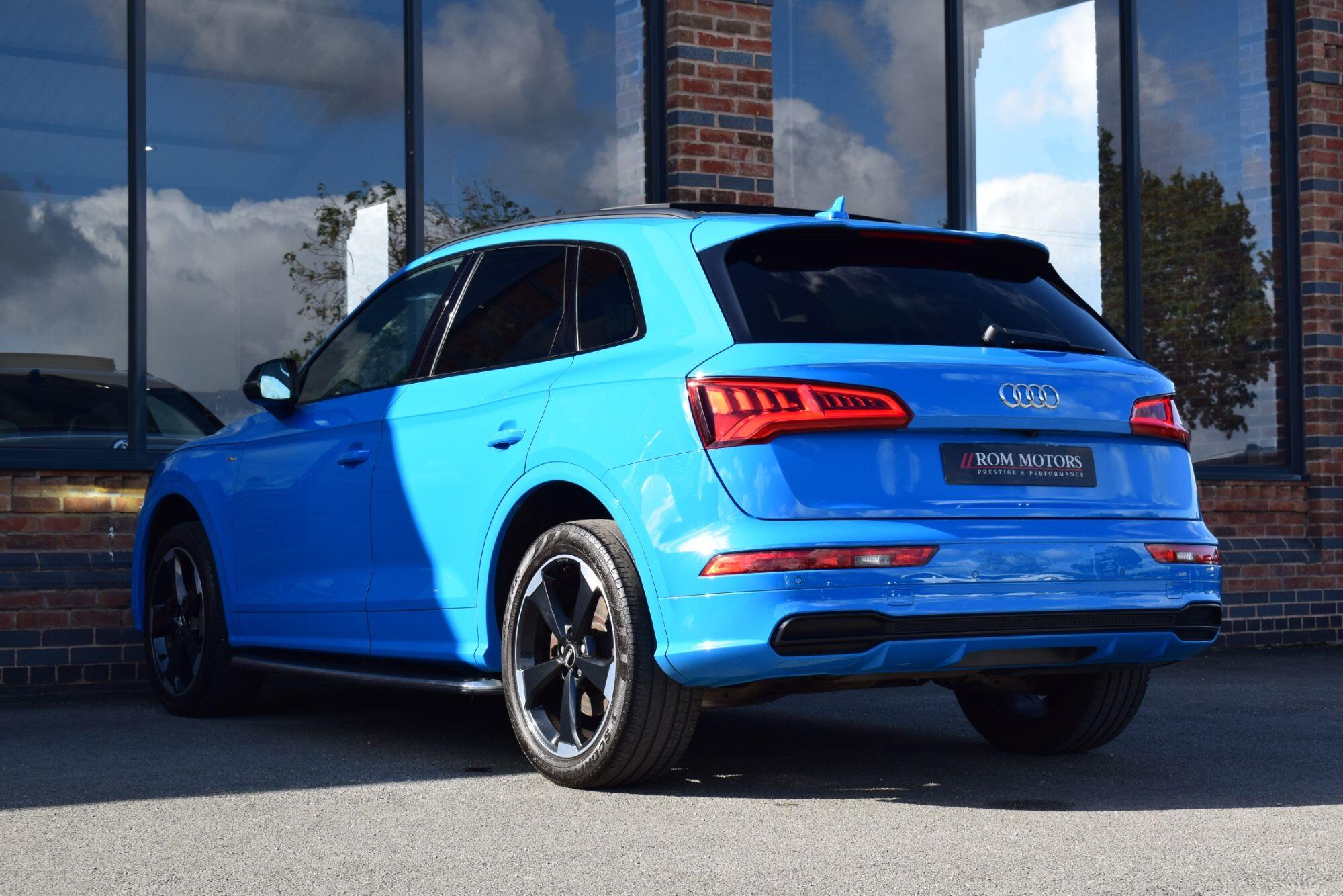 Audi Q5 view 45