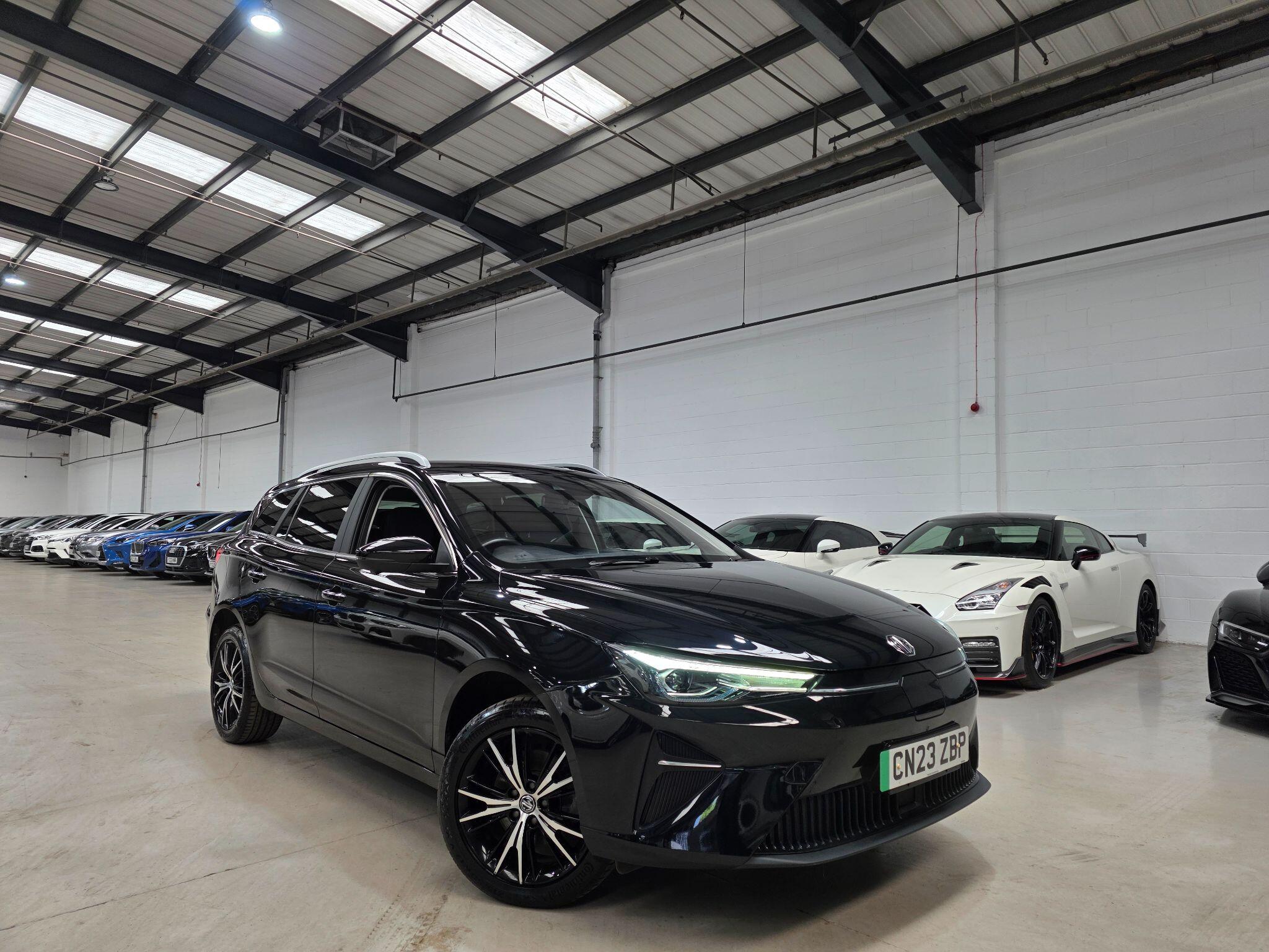 MG MG5 view 3