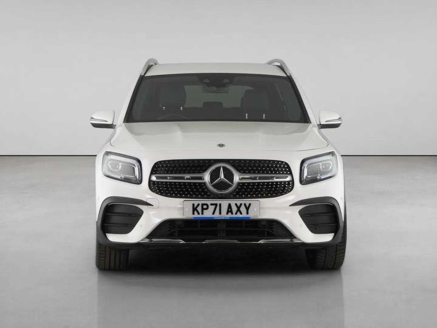 Mercedes-Benz GLB view 5