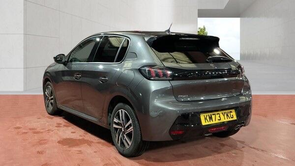 Peugeot 208 view 3