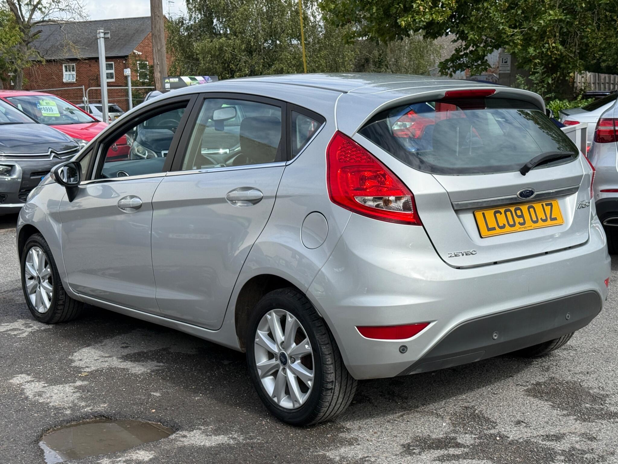 Ford Fiesta - Image 13