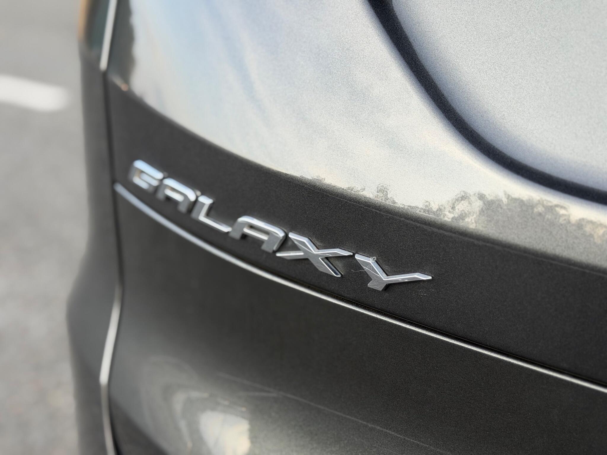 Ford Galaxy view 49