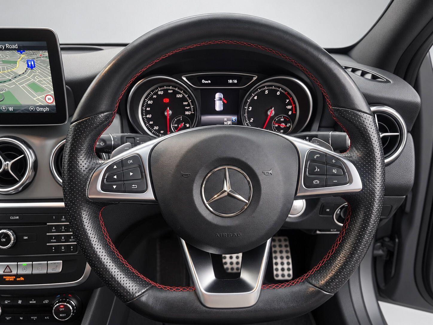 Mercedes-Benz Gla view 29