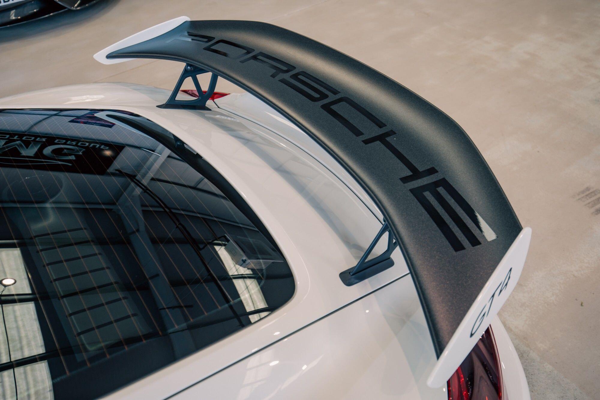 Porsche Cayman view 48