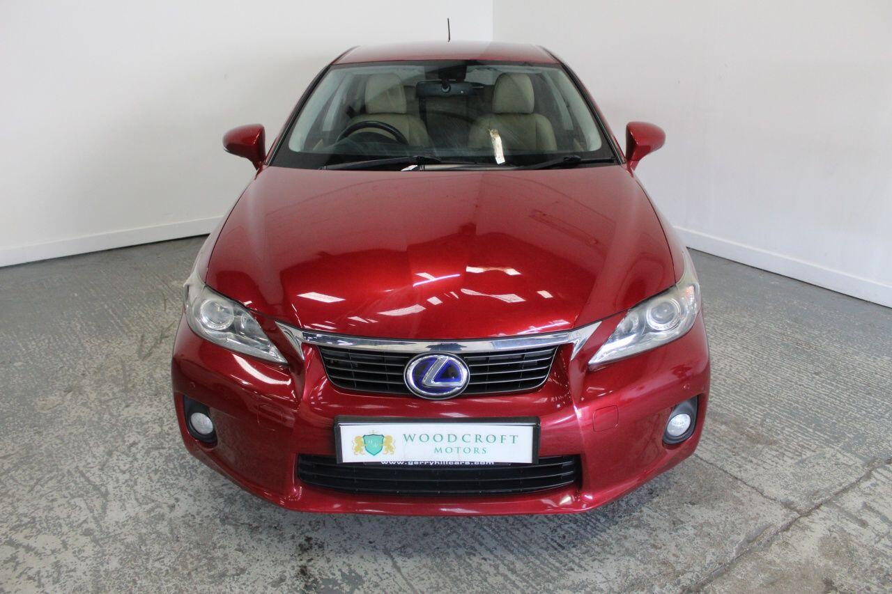Lexus CT view 13