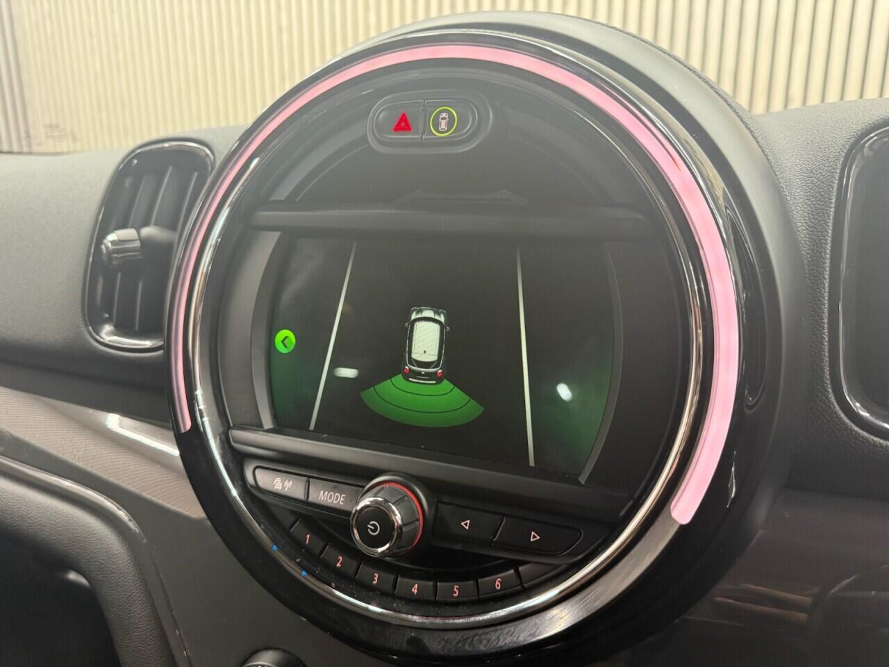 Mini Countryman view 19