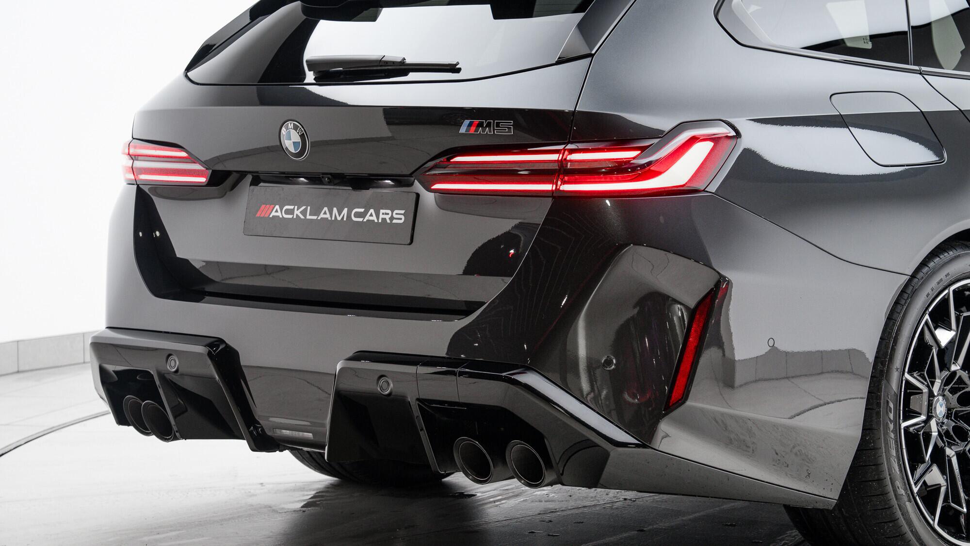 BMW M5 view 60