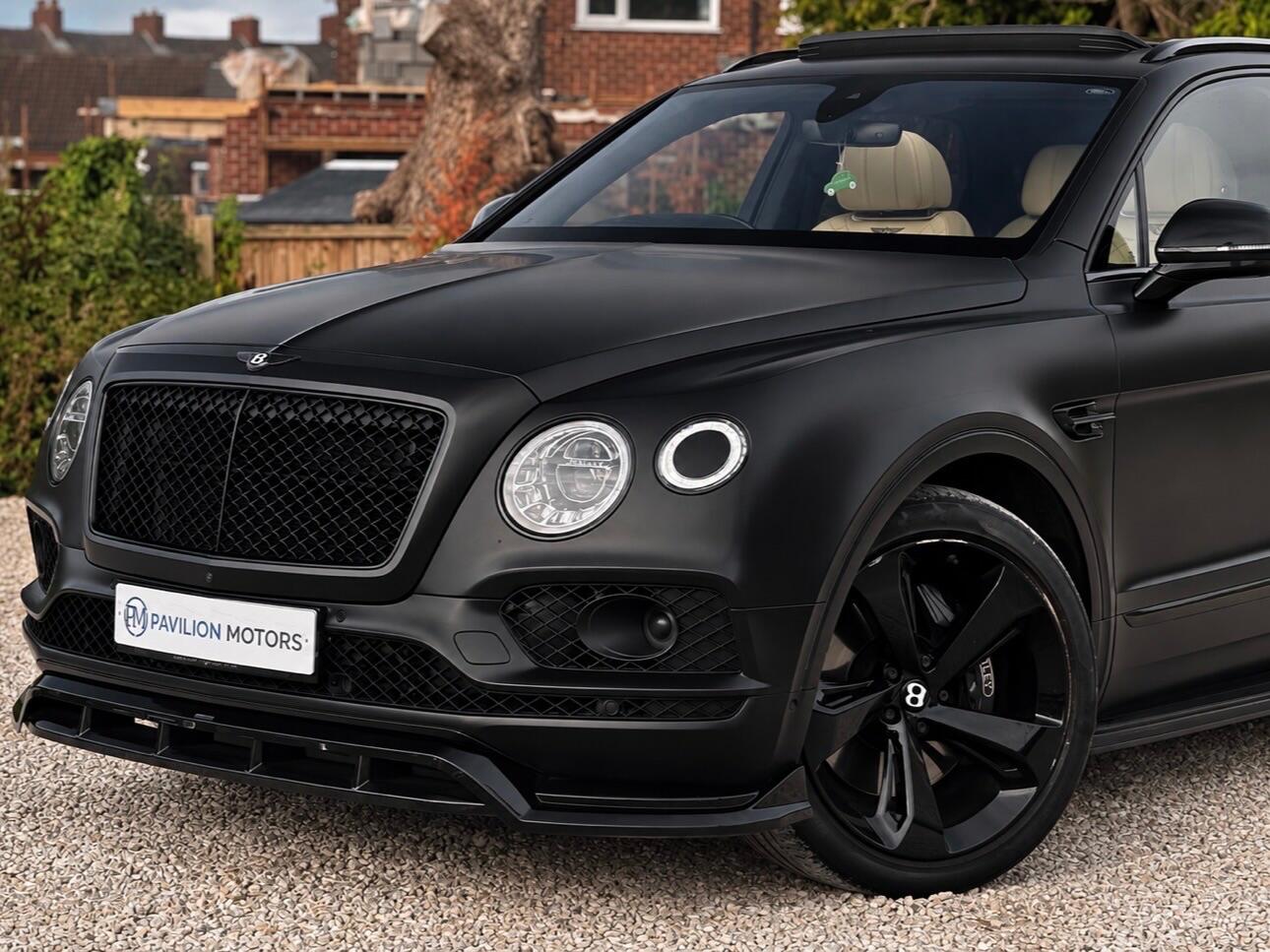 Bentley Bentayga view 74