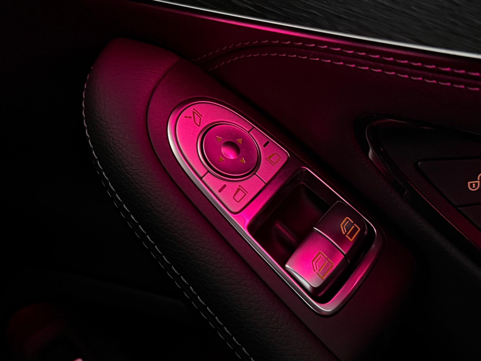 Mercedes-Benz C-Class view 25