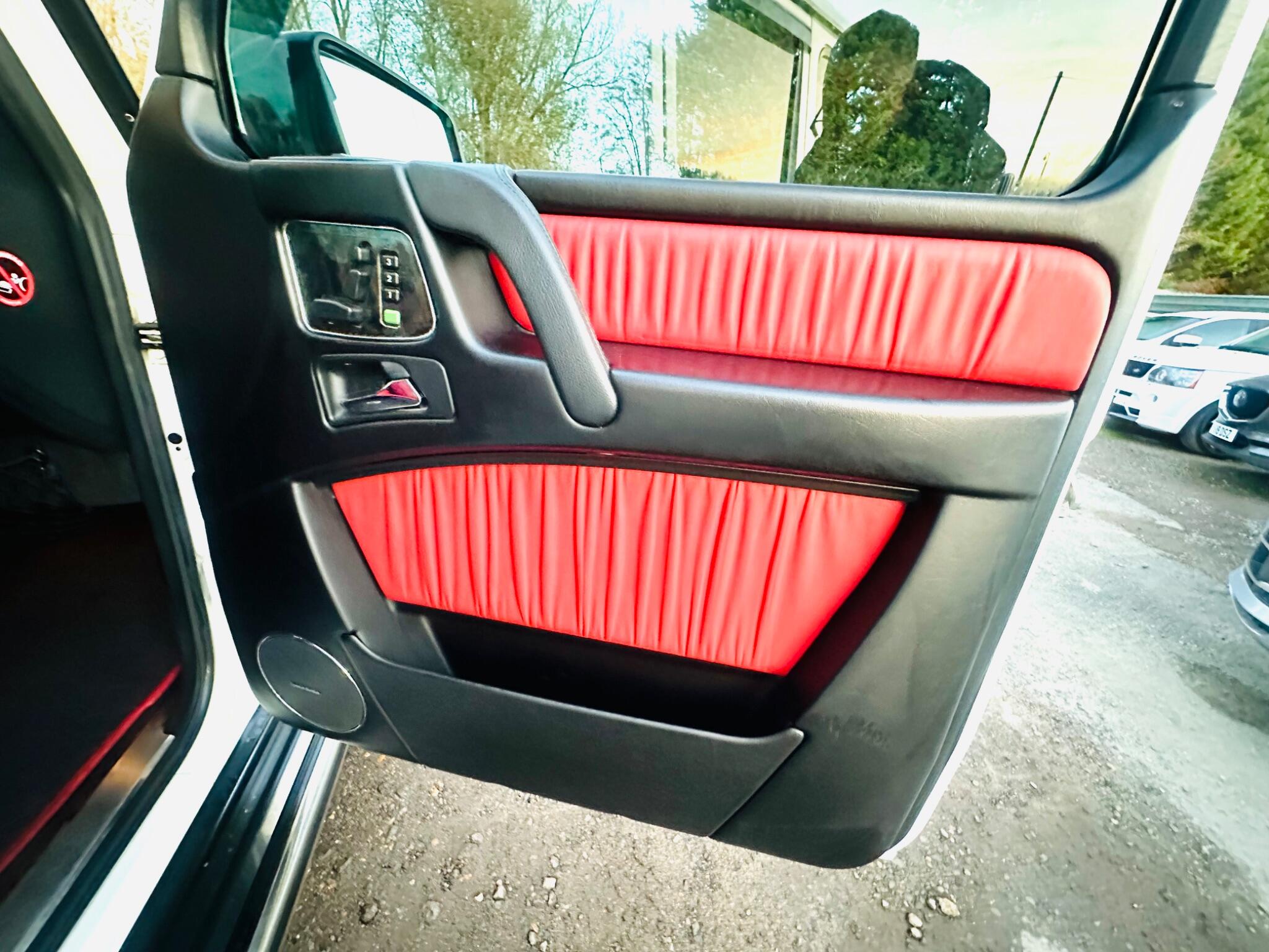 Mercedes-Benz G Class view 68