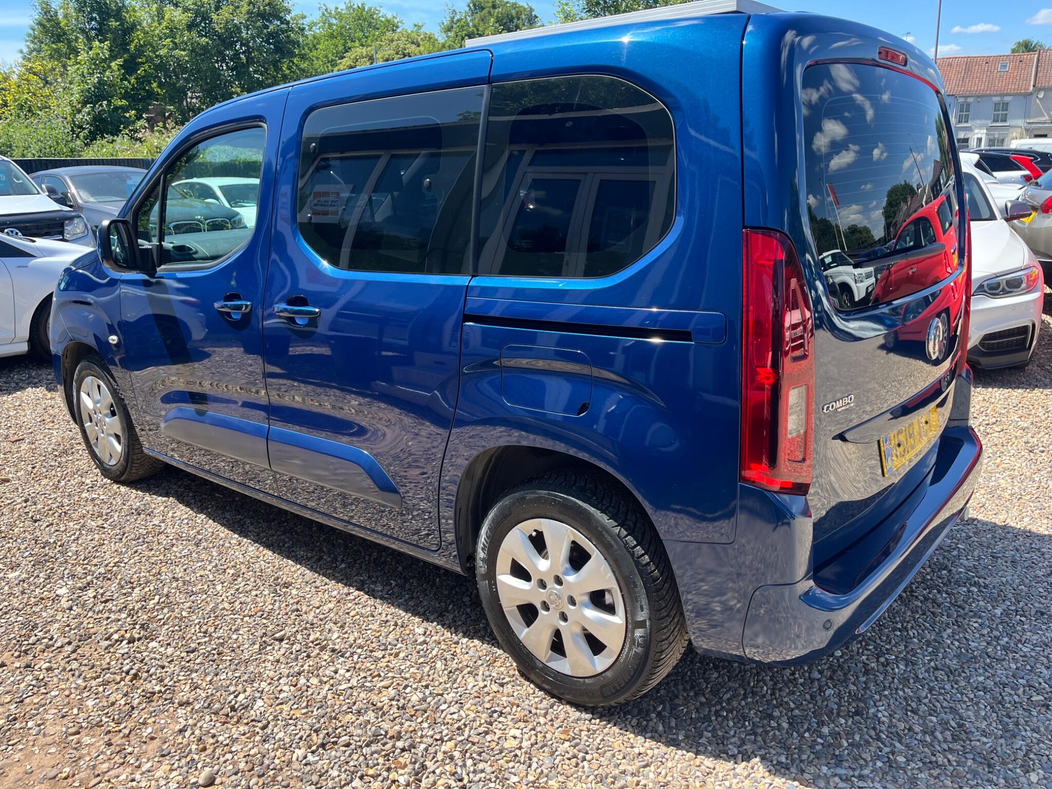 Vauxhall Combo Life view 6