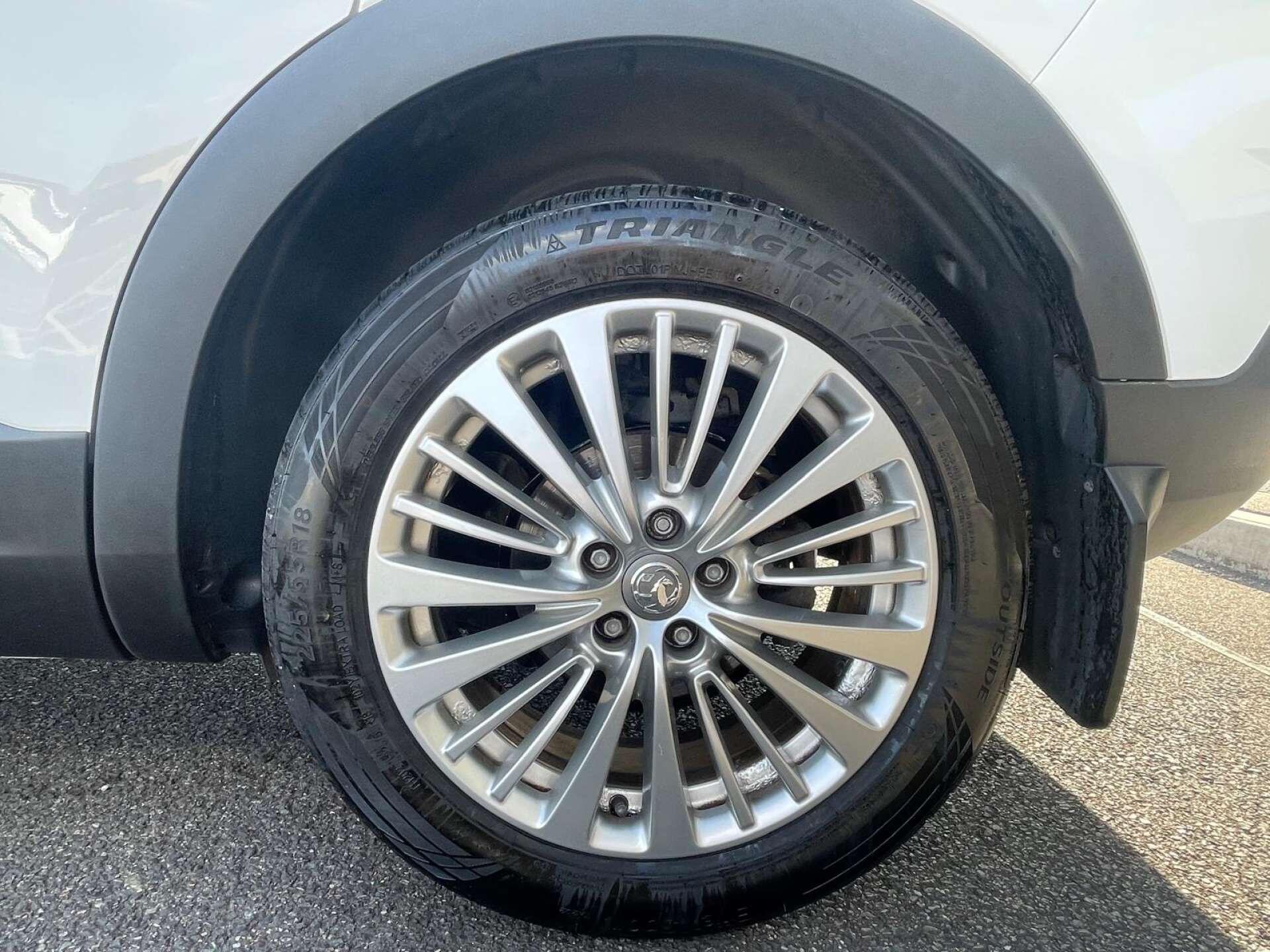 Vauxhall Grandland X view 42