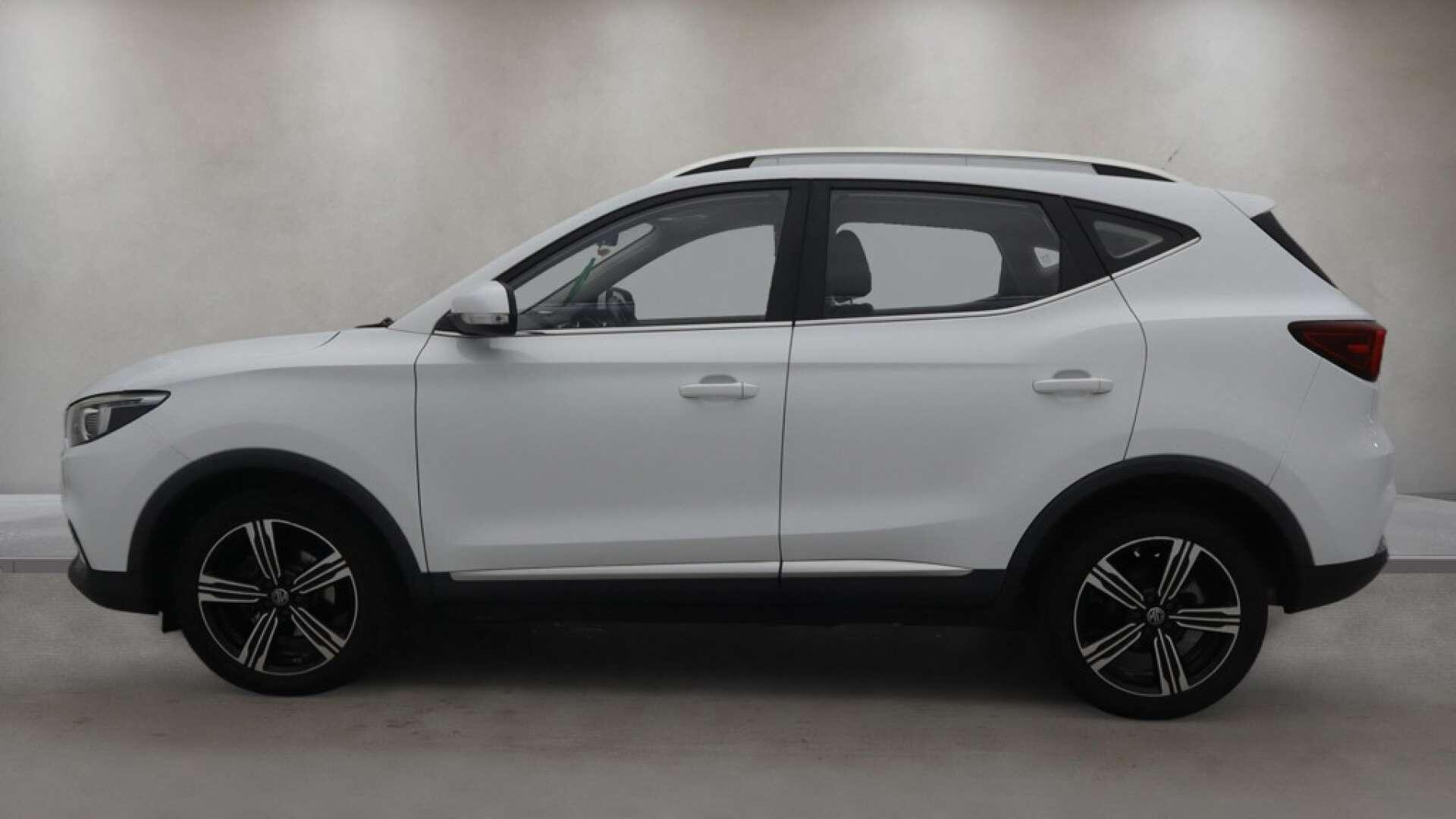MG ZS view 12