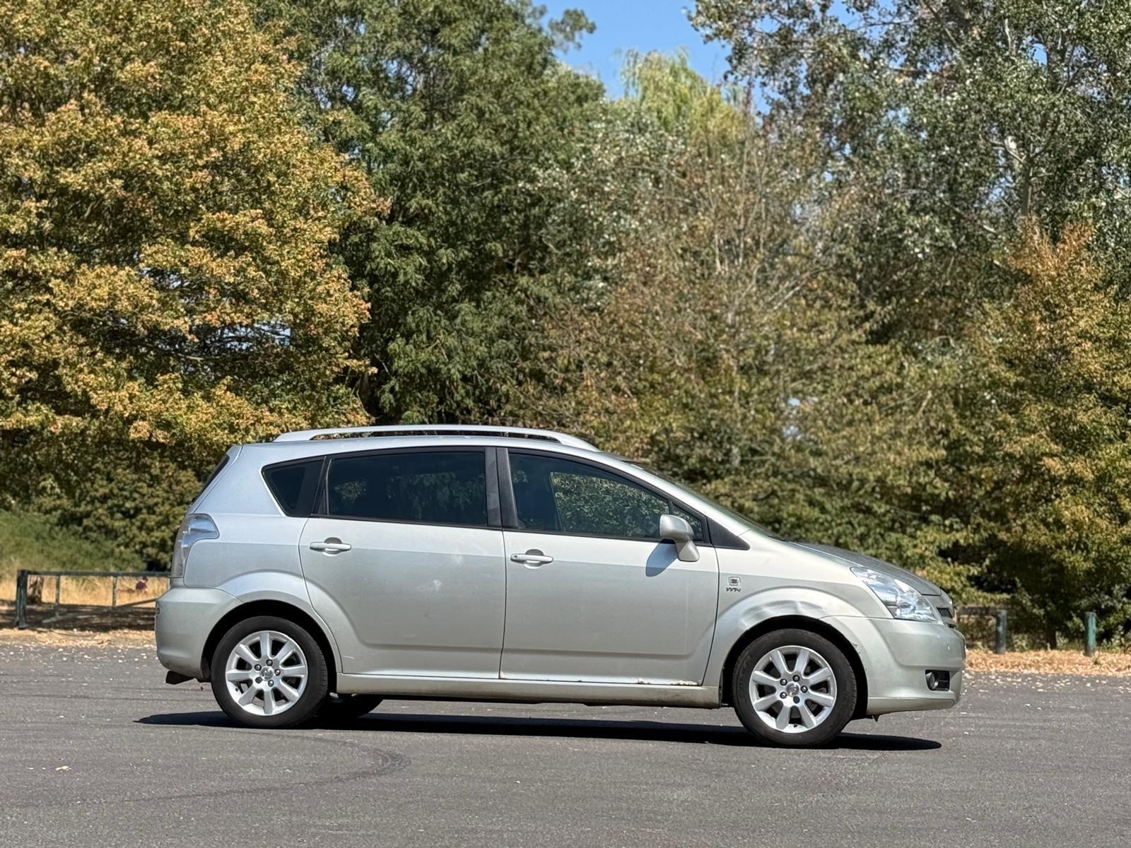 Toyota Corolla Verso view 10