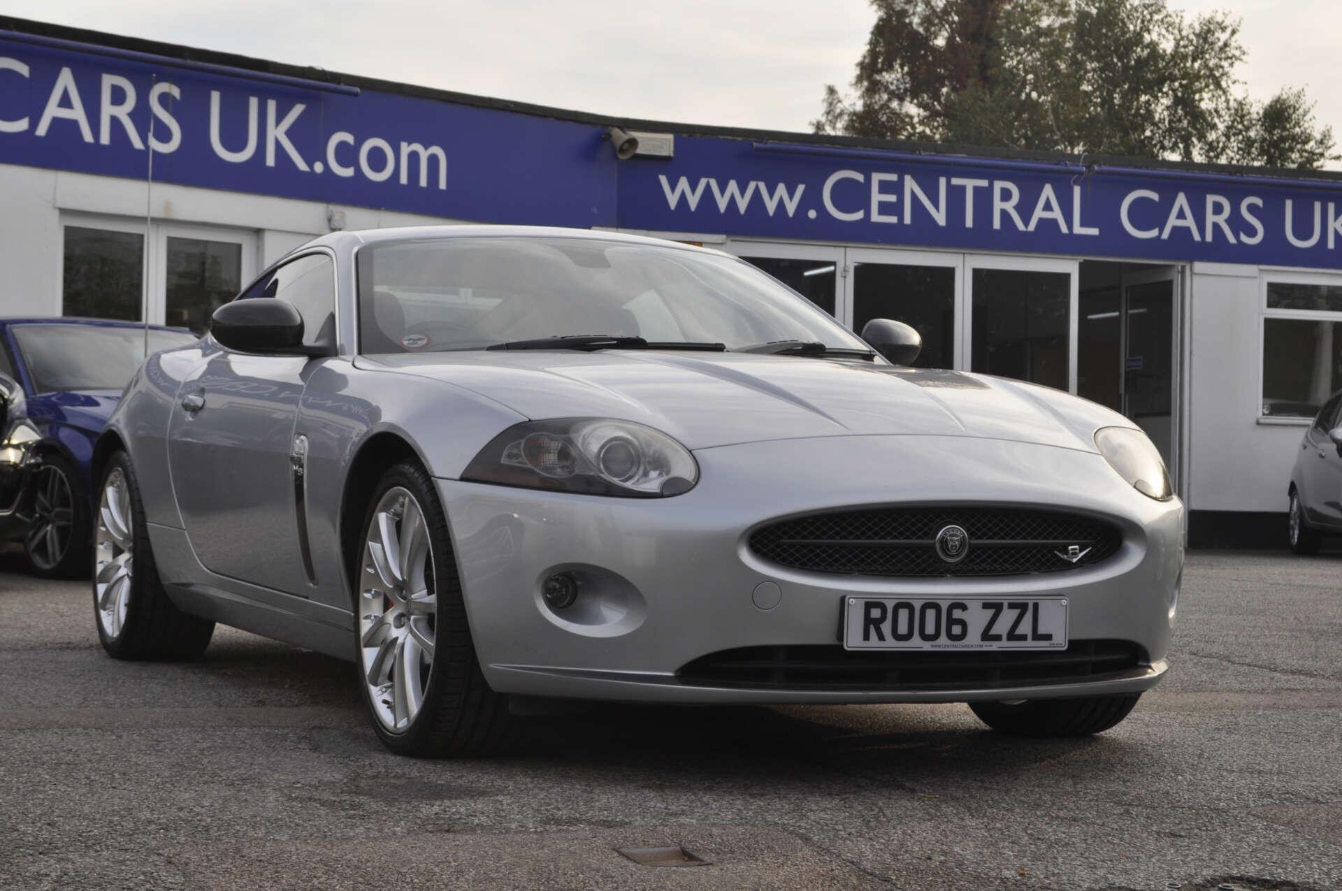 Jaguar XK view 24