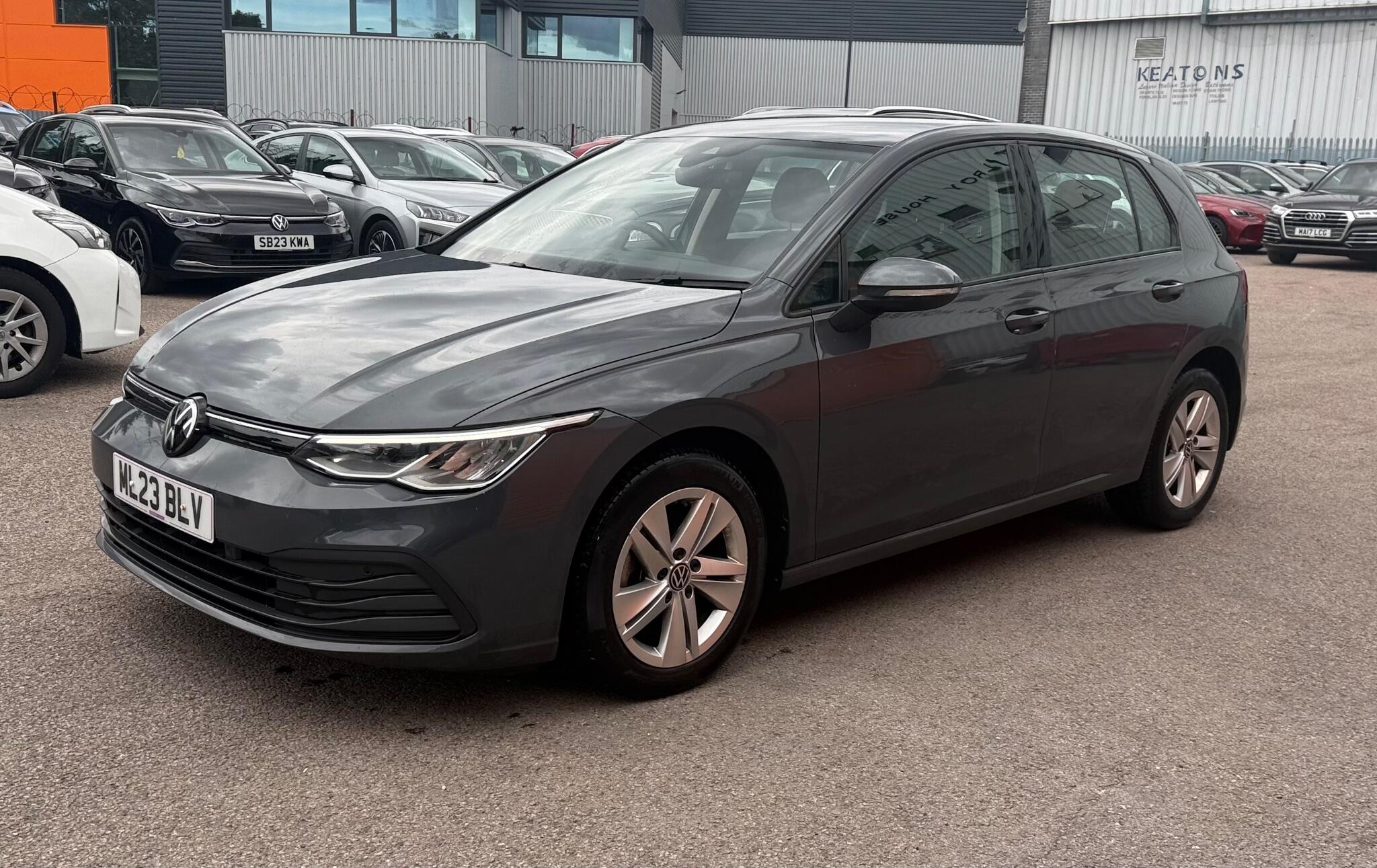Volkswagen Golf view 5