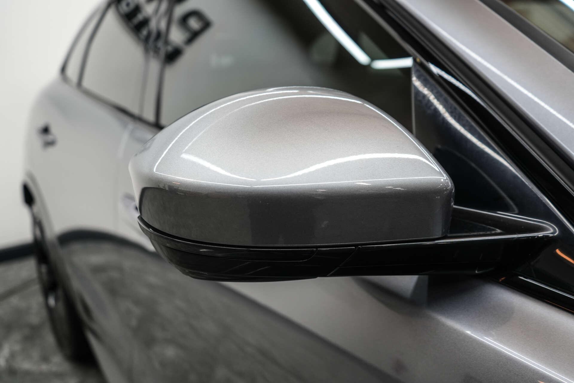 Jaguar F-Pace view 10