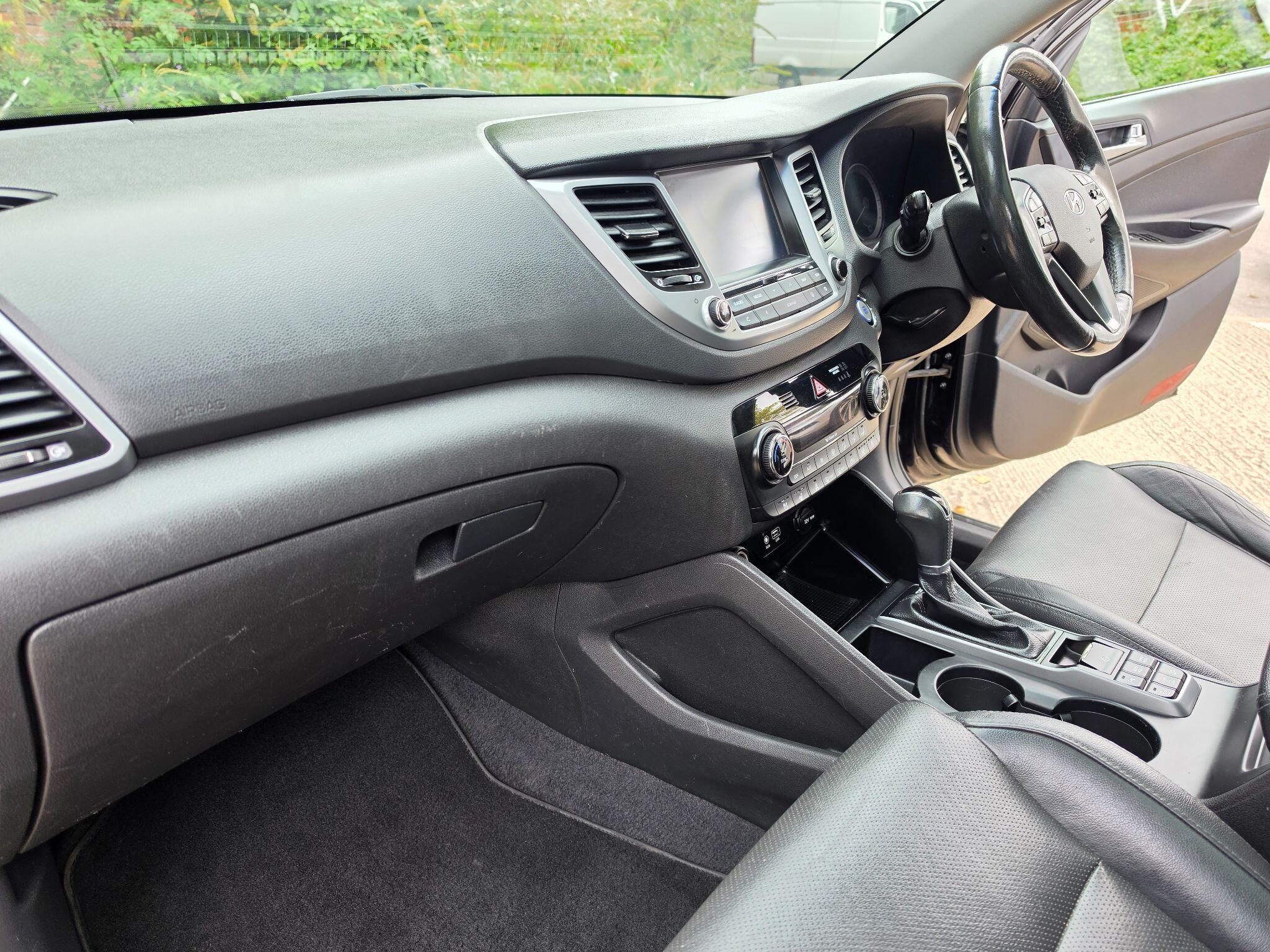 Hyundai Tucson view 26