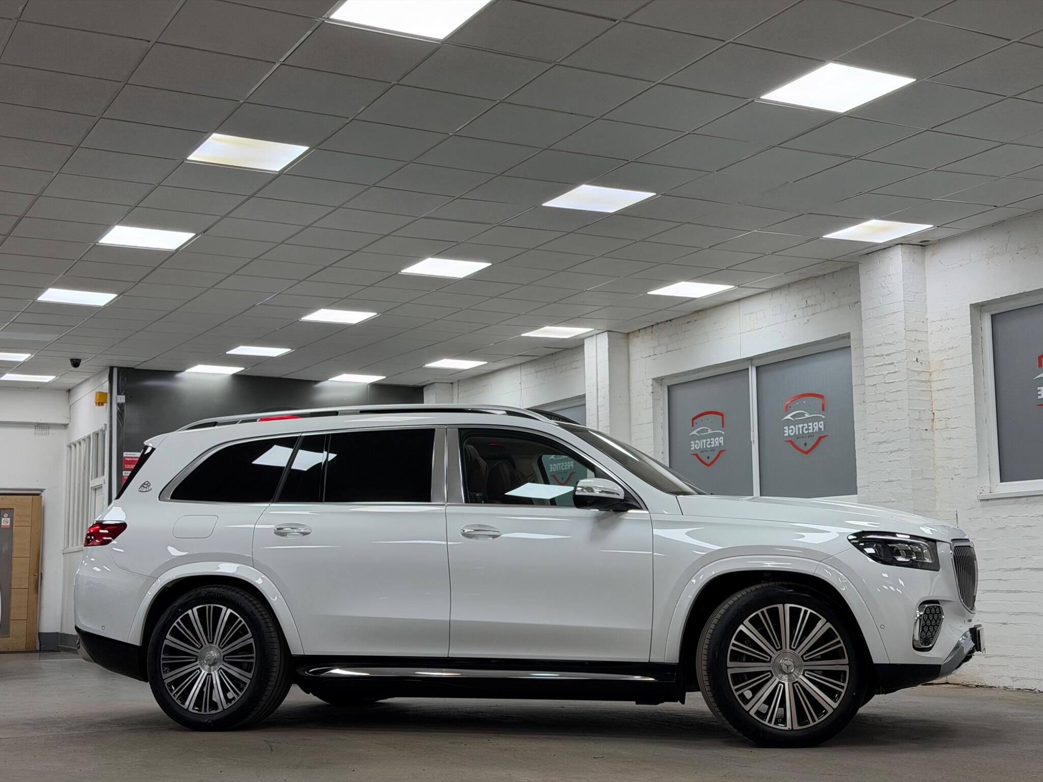 Mercedes-Benz GLS view 5