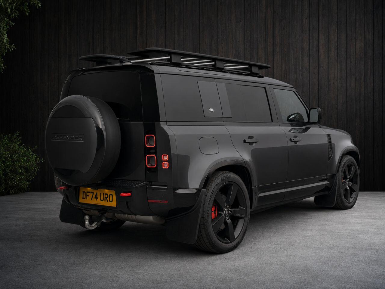 Land Rover Defender view 11