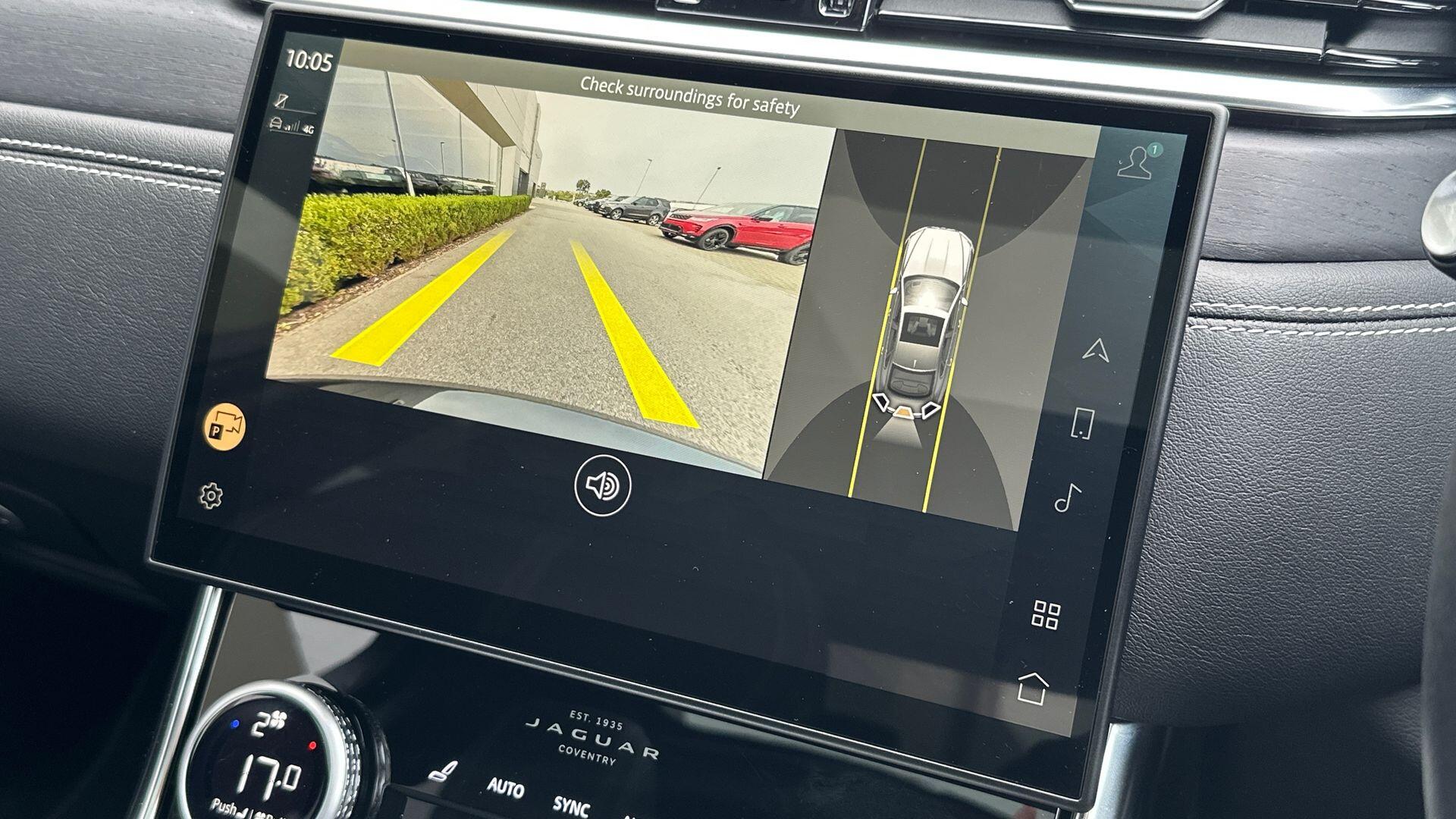 Jaguar XF view 12