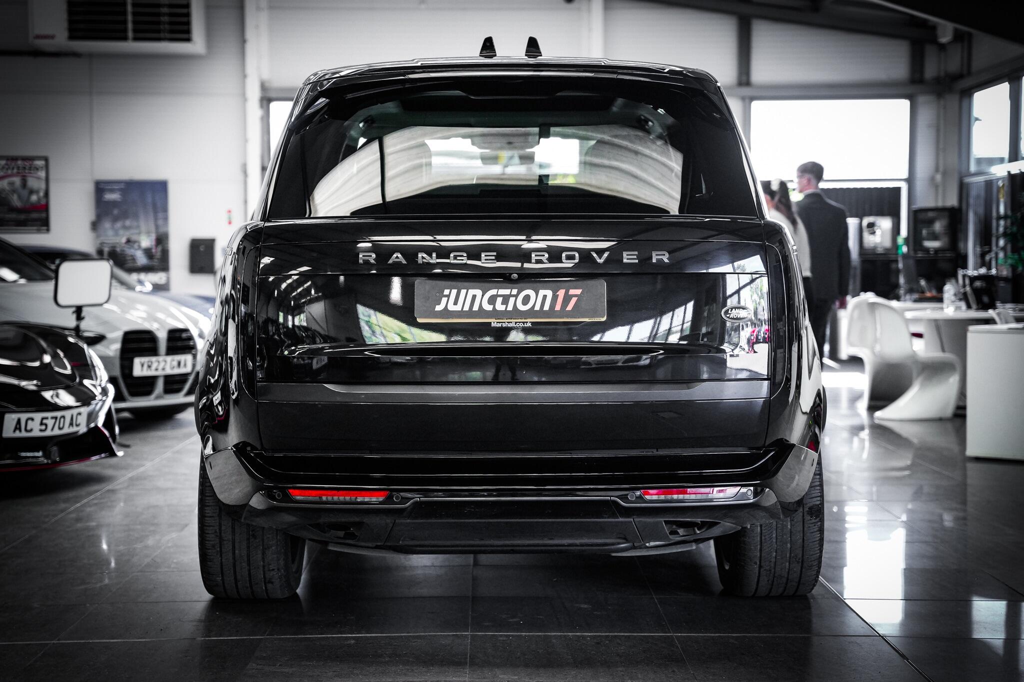Land Rover Range Rover view 15