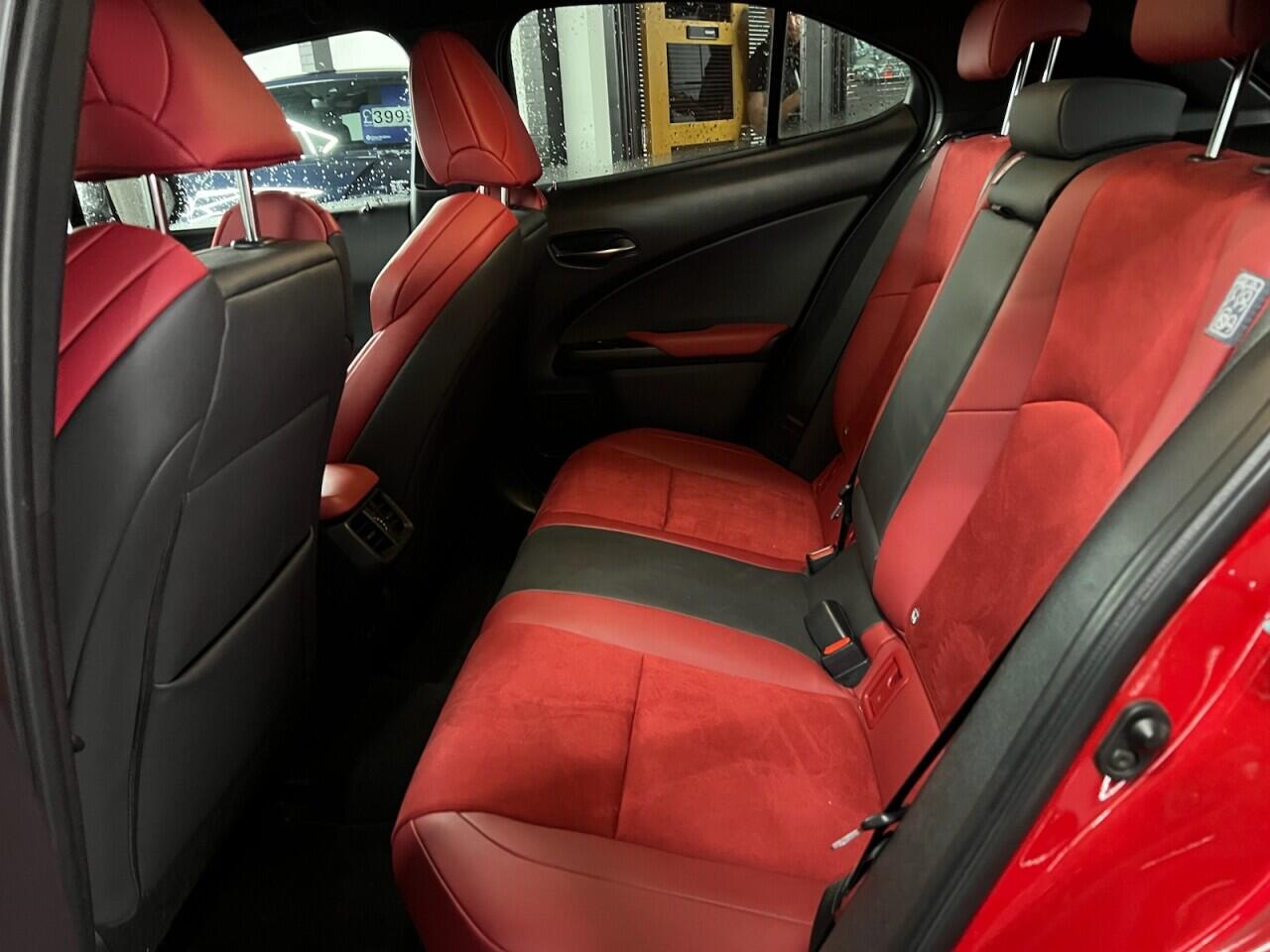 Lexus Ux view 4