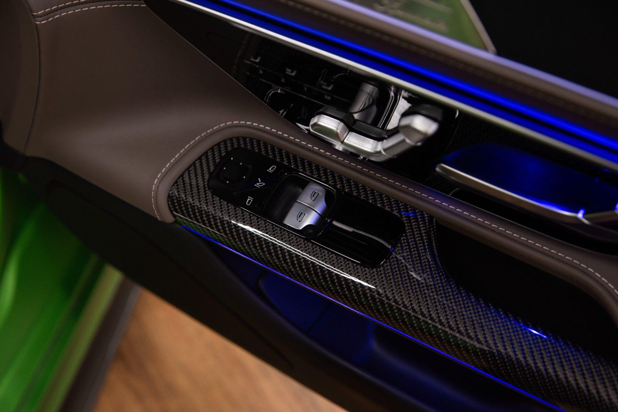 Mercedes-Benz Amg GT view 31