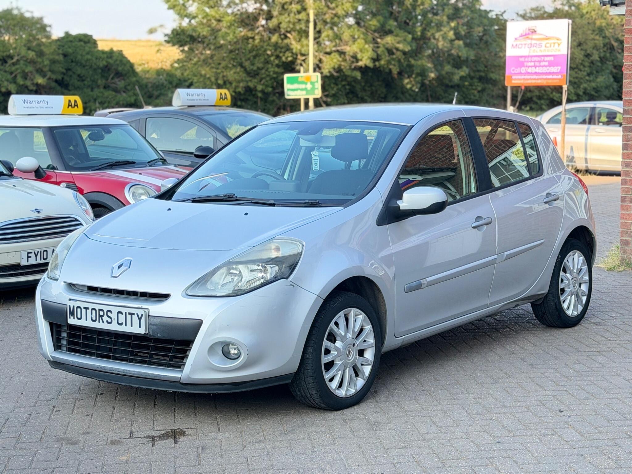 Renault Clio view 4
