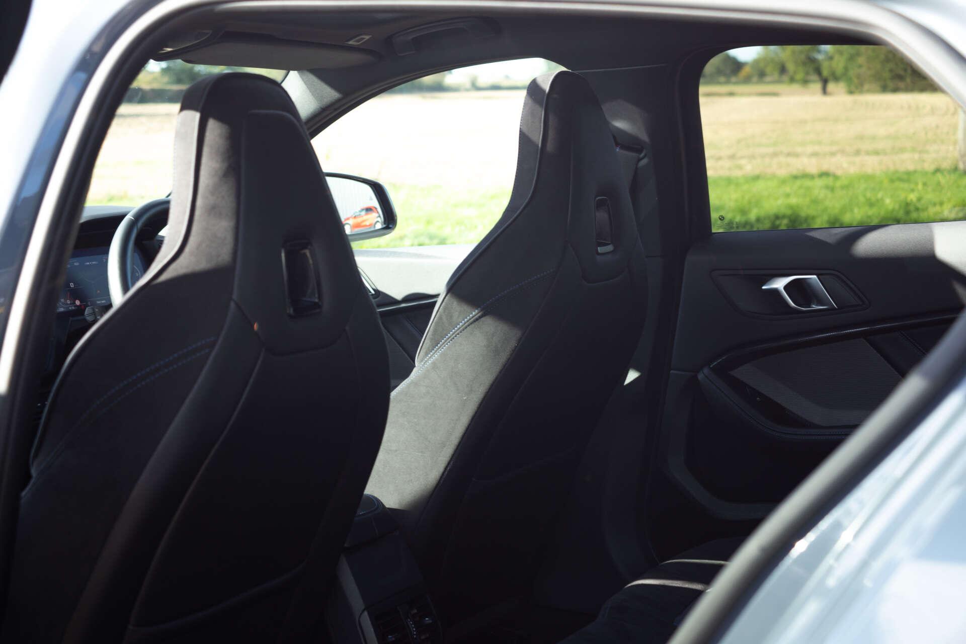 BMW 1 Series view 35