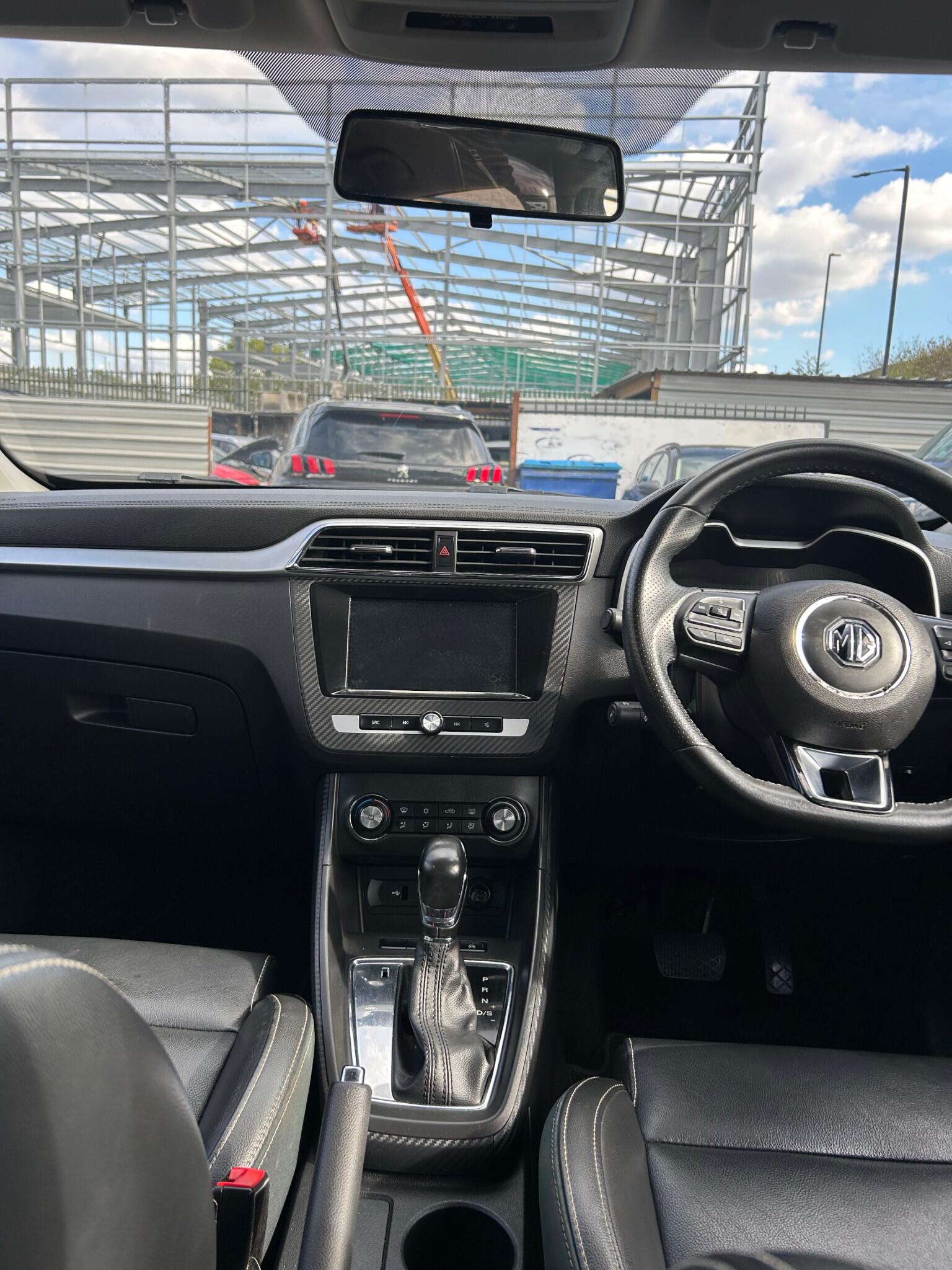 MG ZS view 6